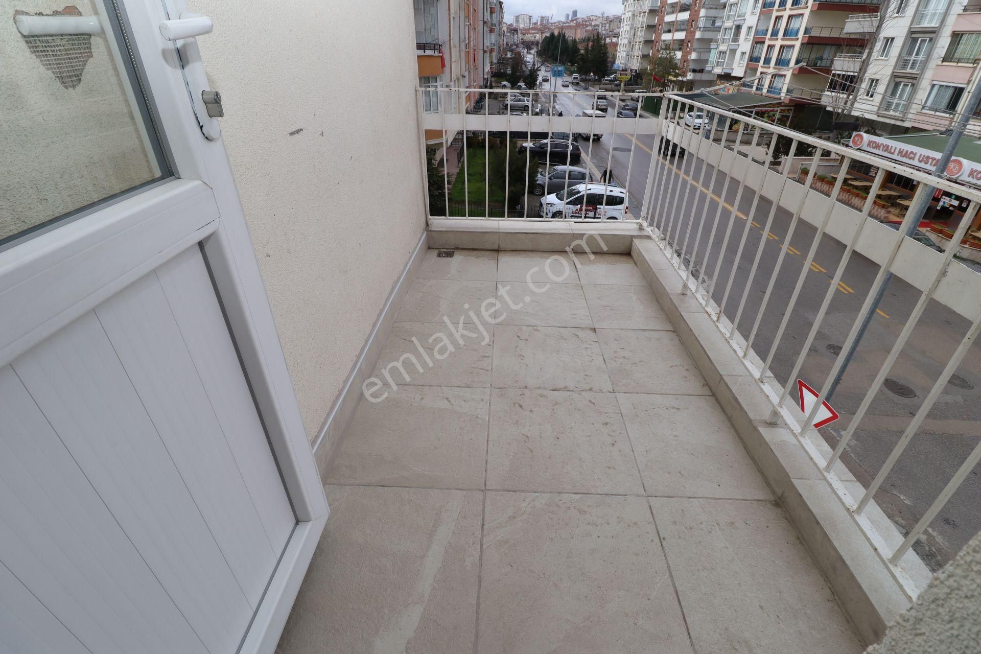 Etimesgut İstasyon'da Cadde'de Köşebaşı Arakat 3+1 Kiralık Daire - Görsel 10