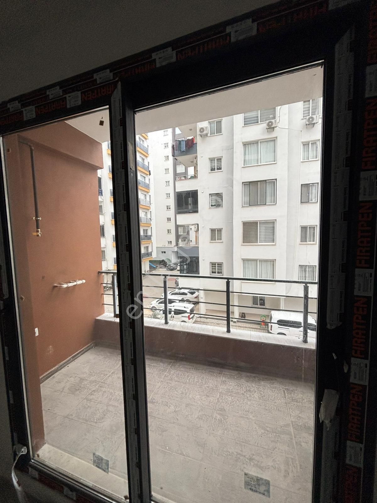 Mersin Erdemli Akdeniz Mahallesinde İmam Hatip Lisesi Karşısında 1+1 Kiralık Daire - Görsel 9