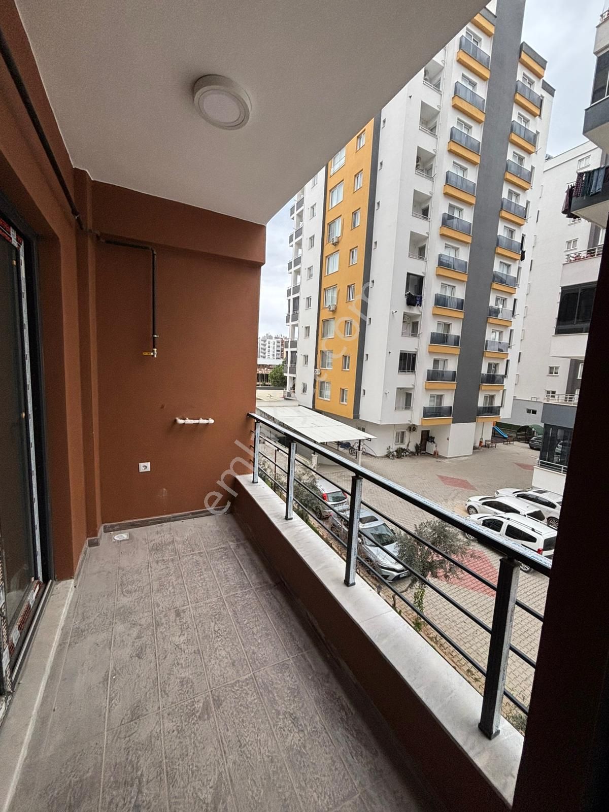 Mersin Erdemli Akdeniz Mahallesinde İmam Hatip Lisesi Karşısında 1+1 Kiralık Daire - Görsel 10