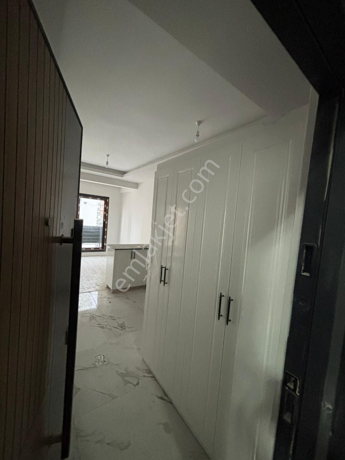 Mersin Erdemli Akdeniz Mahallesinde İmam Hatip Lisesi Karşısında 1+1 Kiralık Daire - Görsel 16