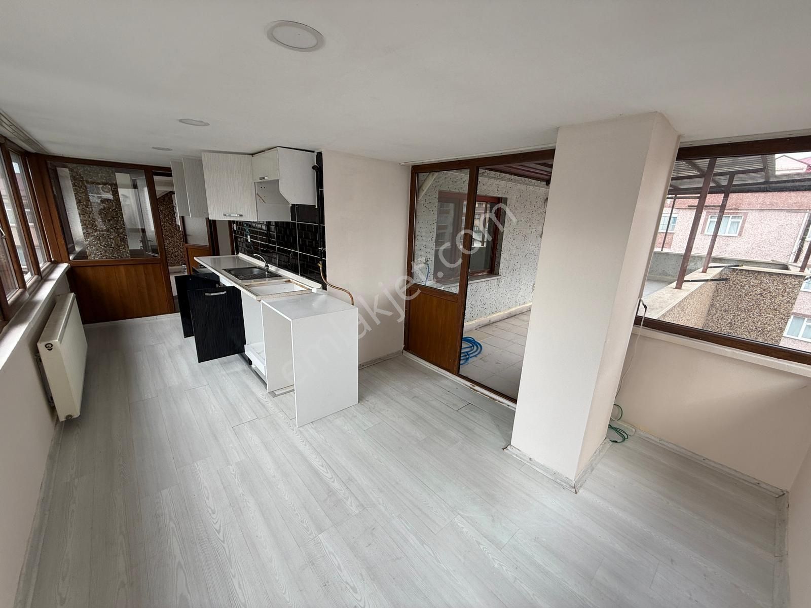 Trabzon Karşıyaka'da Kiralık 2+1 Daire