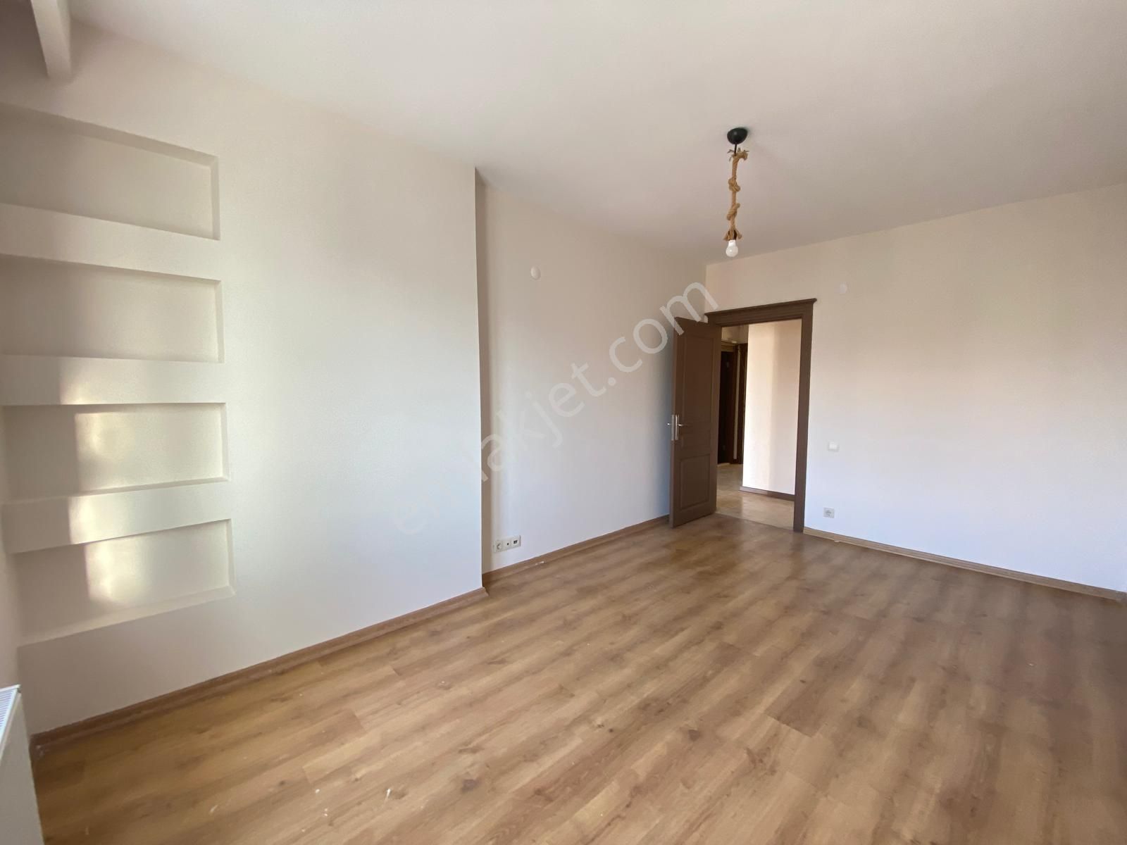 Lemas Emlak : Barbaros Mah 4+1 Kiralık Daire - Görsel 13