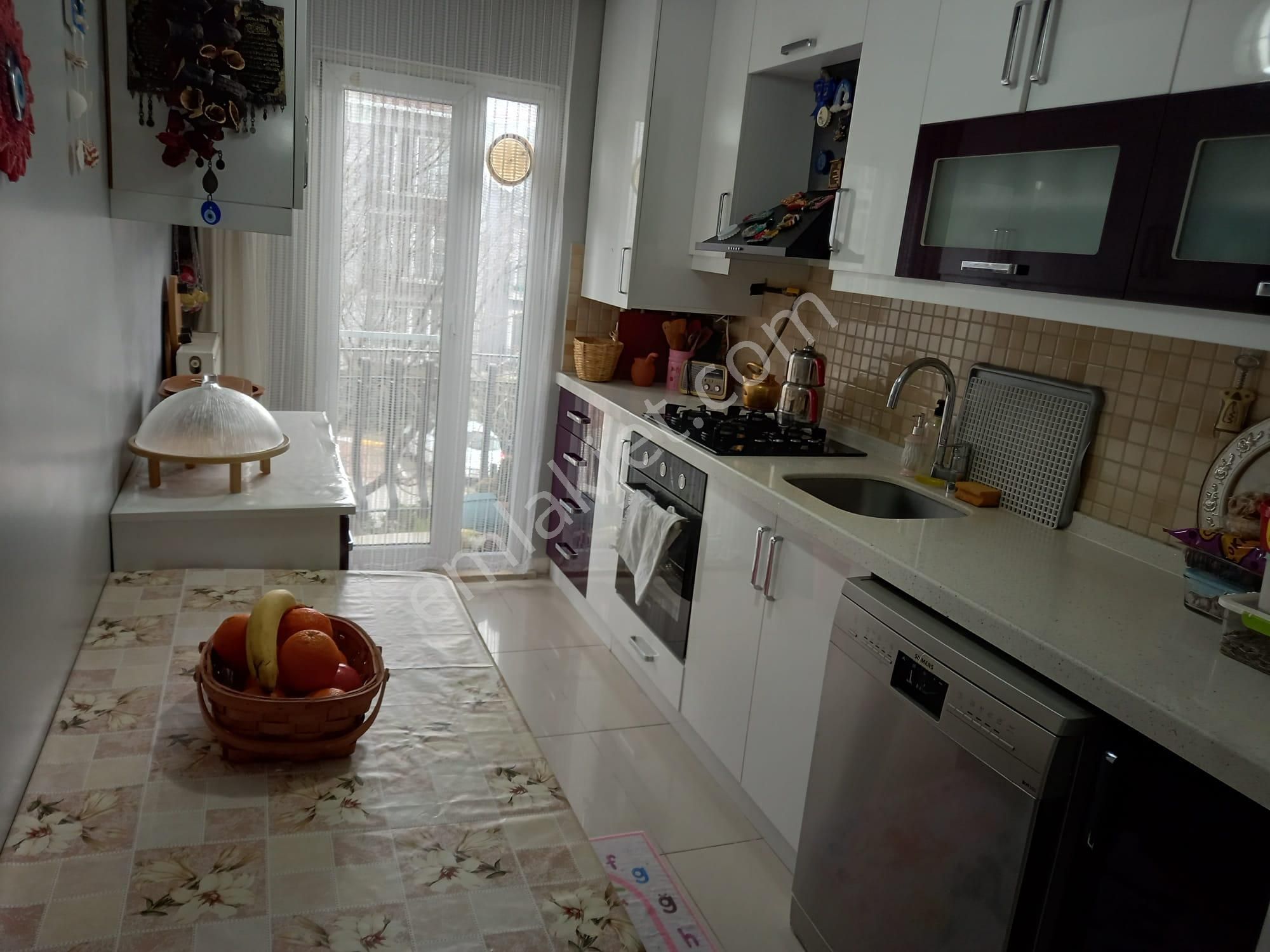 Armina Evlerinde Tadilatlı Satılık 2+1 Daire - Görsel 12