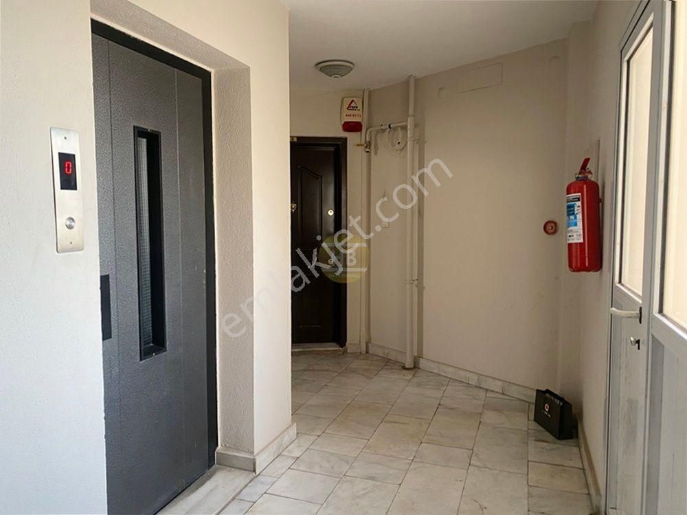 Hb'den 3+1 Kiralık Daire, Site İçi, Ara Kat, Merkezi Doğalgaz, Ebeveyn Banyo, Otopark - Görsel 27