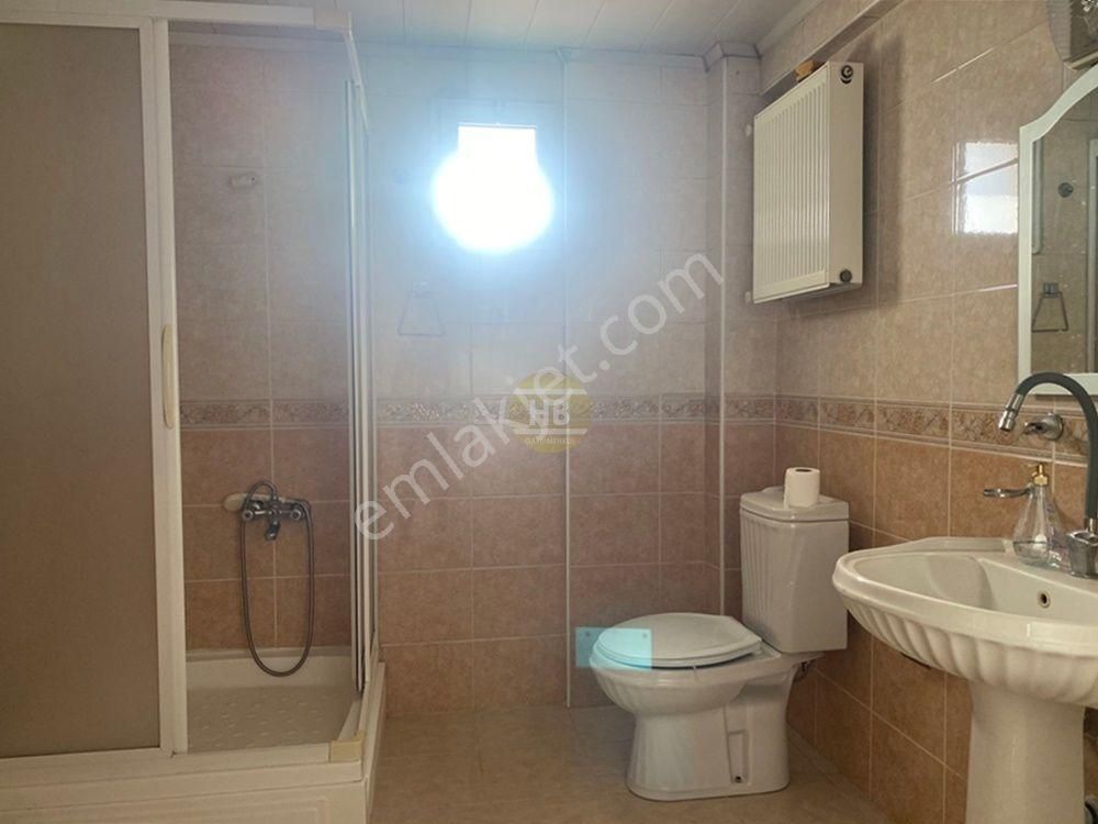Hb'den 3+1 Kiralık Daire, Site İçi, Ara Kat, Merkezi Doğalgaz, Ebeveyn Banyo, Otopark - Görsel 13