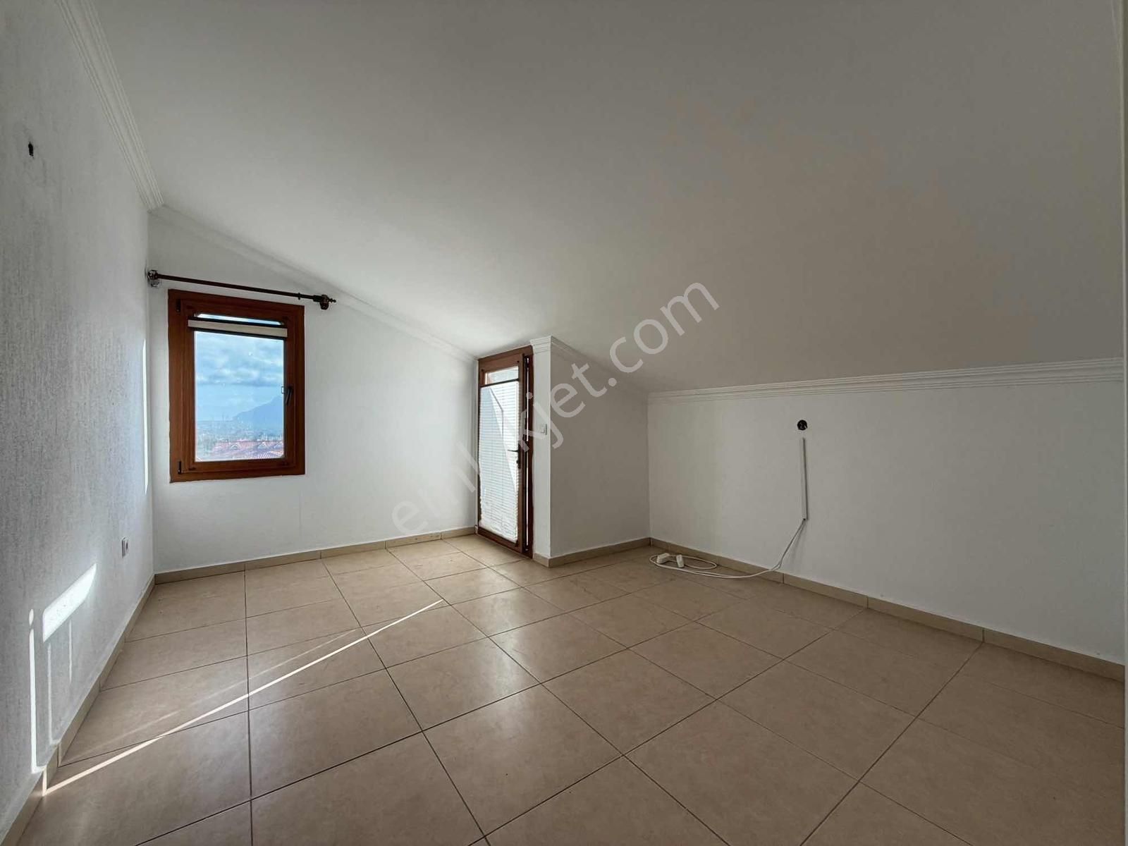 Datça Eğriderede Doğa Manzaralı 3+1 Çatı Katı Kiralık Daire - Görsel 14