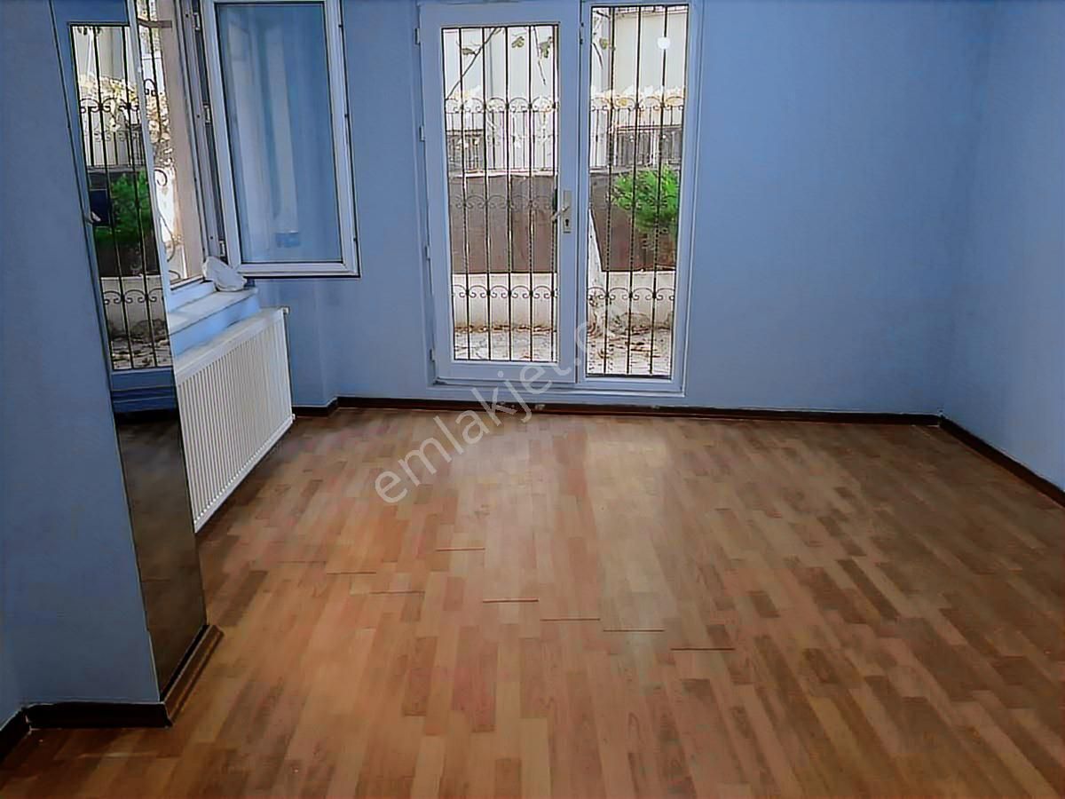 Cumhuriyet Mah.de 2+1 70 M2 Bahçe Kullanımlı Daire - Görsel 3