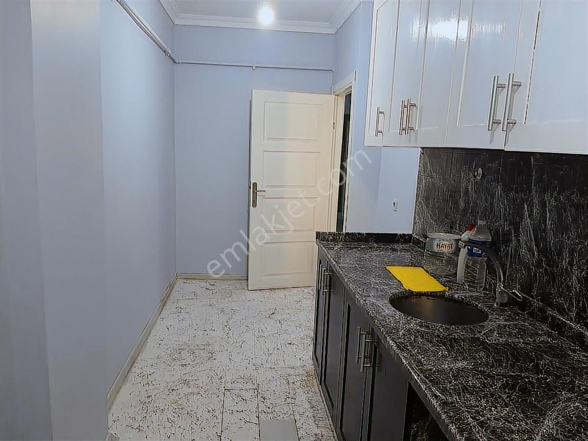 Cumhuriyet Mah.de 2+1 70 M2 Bahçe Kullanımlı Daire - Görsel 9