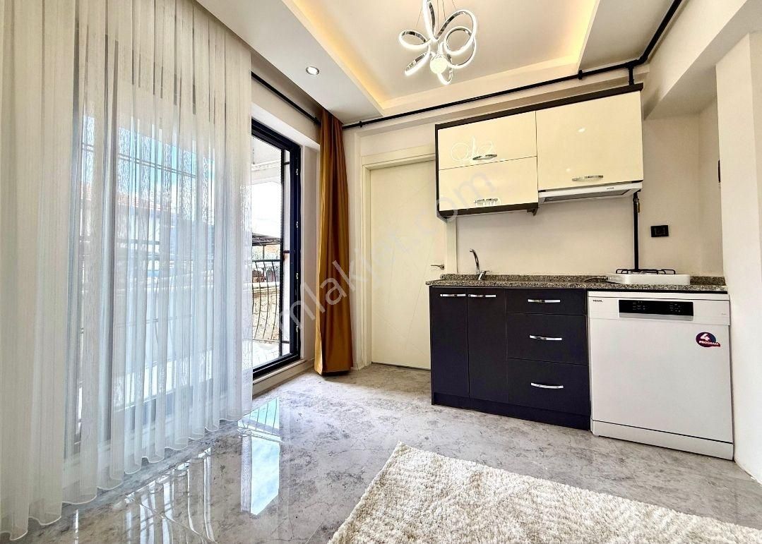 Zeytinköy'de 1+1 Sınırsız Kredili Balkonlu Suıt Daire - Görsel 5