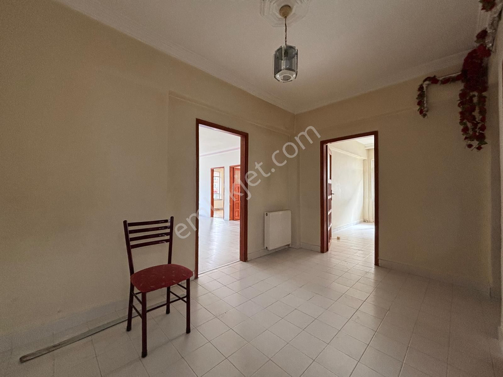 Taşcılar'dan Salı Pazarı Yanı Ara Kat Masrafsız 3+1 Fırsat Daire - Görsel 16