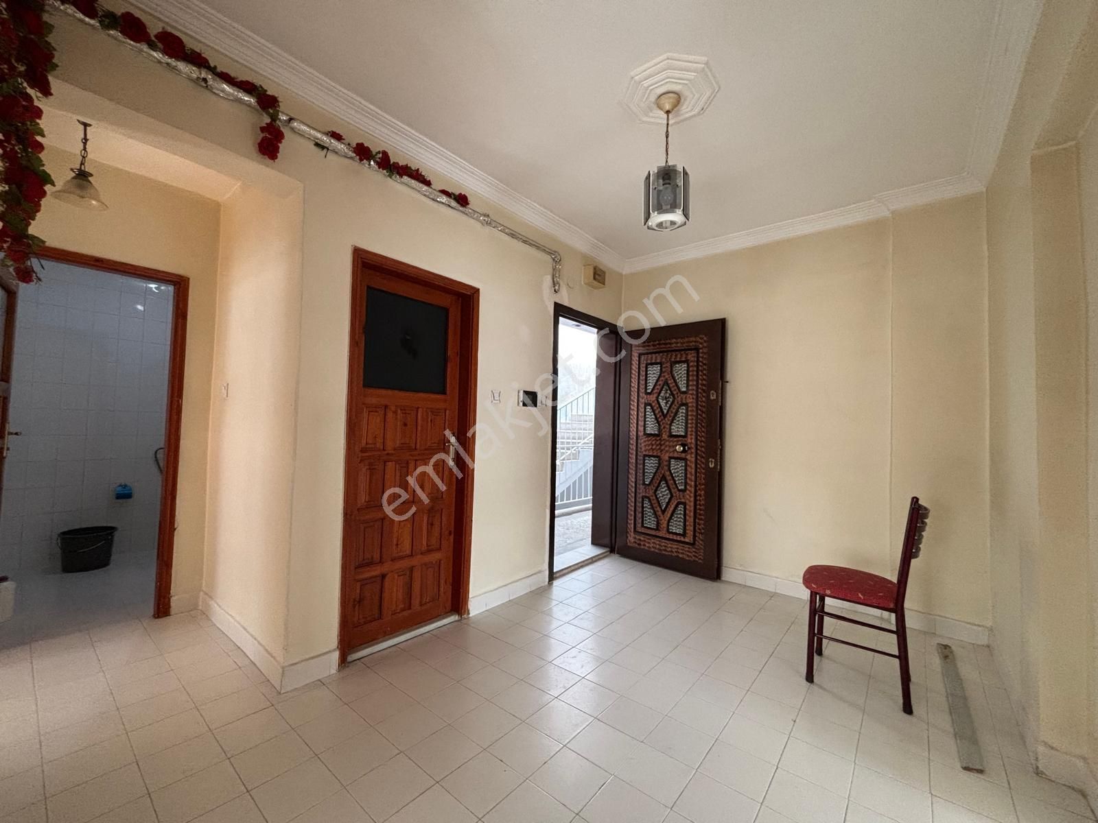 Taşcılar'dan Salı Pazarı Yanı Ara Kat Masrafsız 3+1 Fırsat Daire - Görsel 14