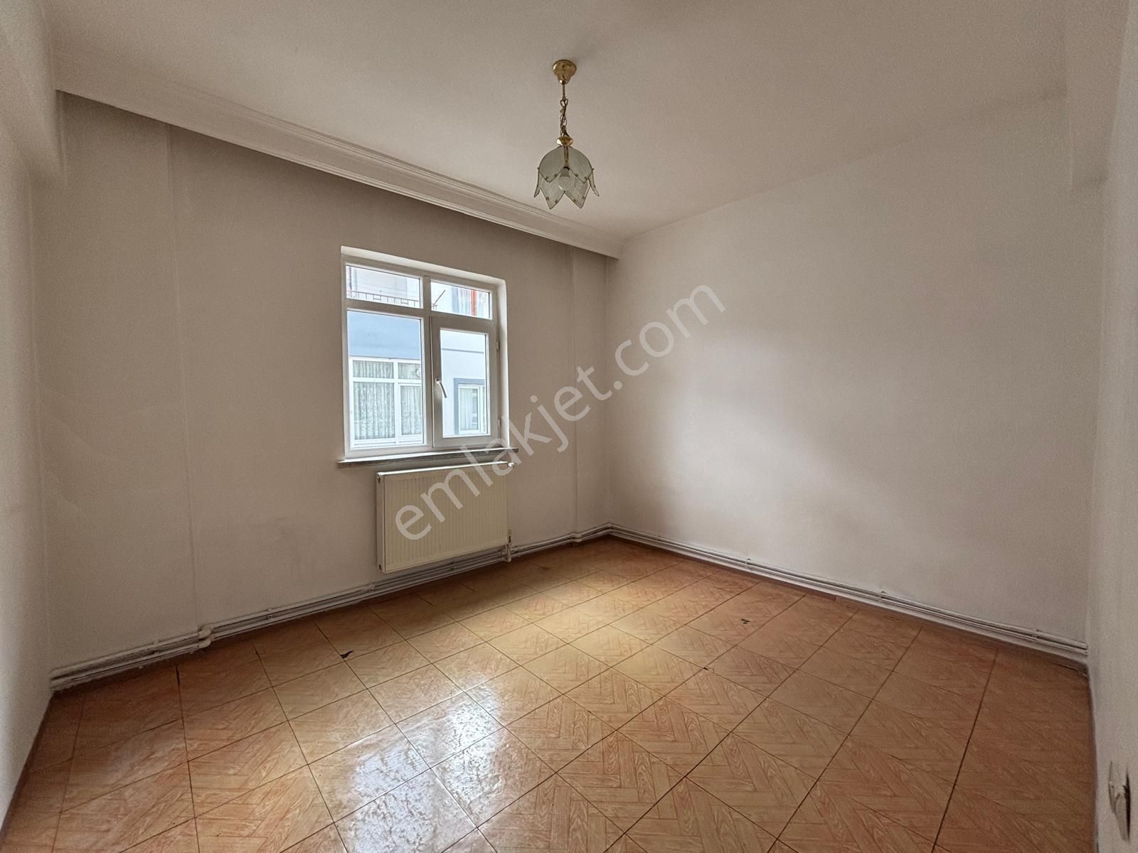 Taşcılar'dan Salı Pazarı Yanı Ara Kat Masrafsız 3+1 Fırsat Daire - Görsel 6