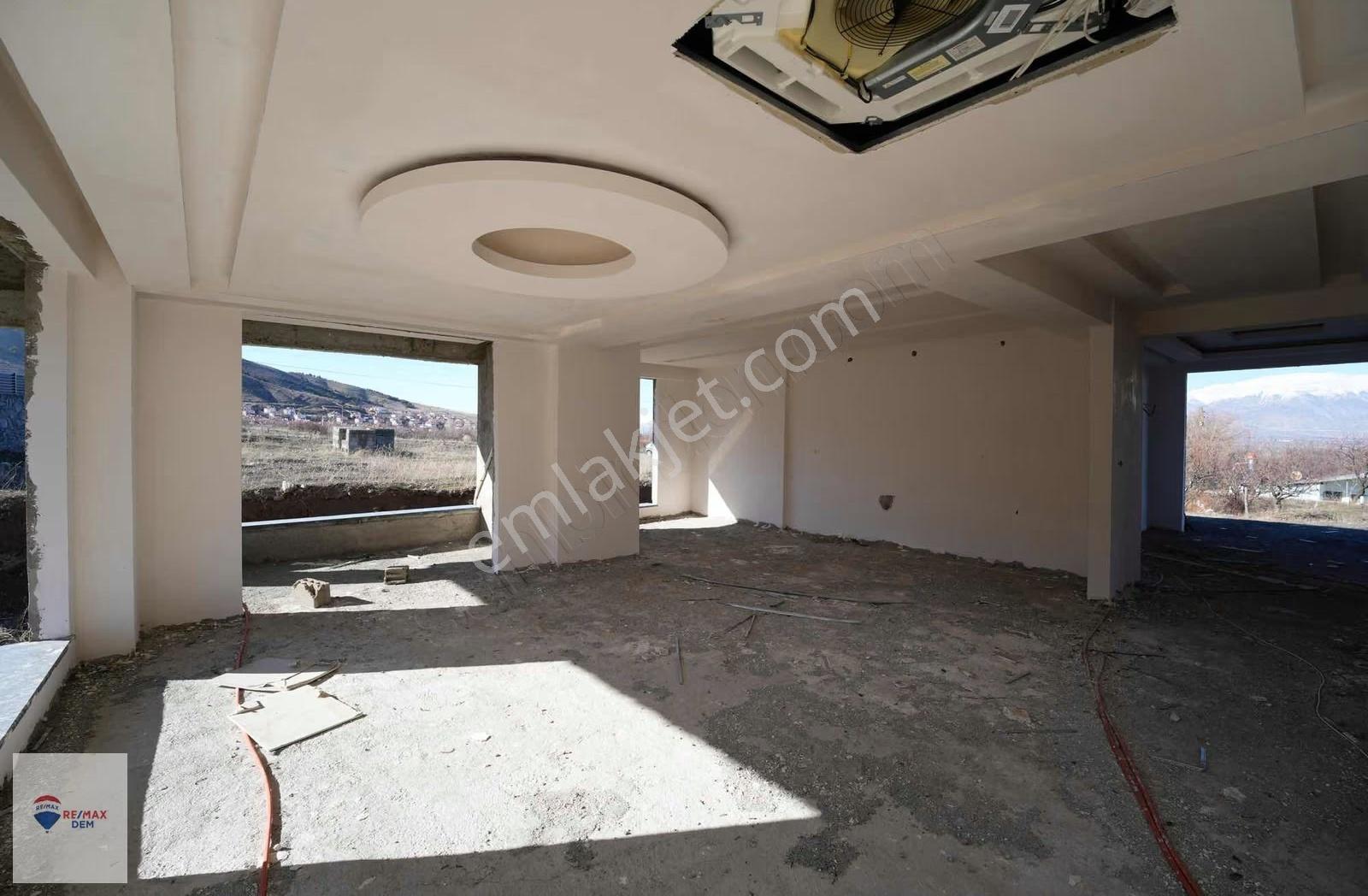 Remax Dem'den Yaylabaşı' Da 12+2 Satılık Villa - Görsel 13