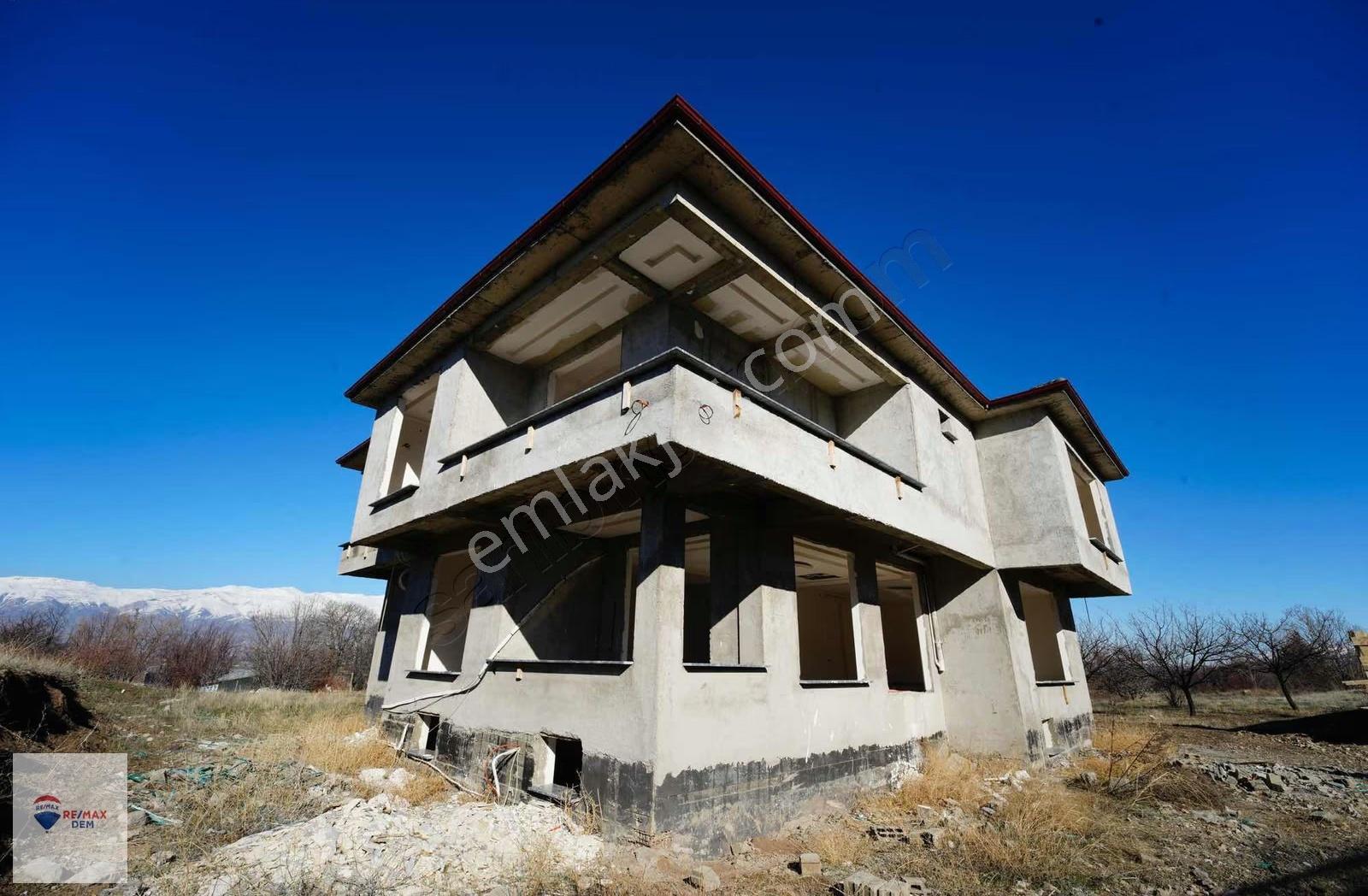 Remax Dem'den Yaylabaşı' Da 12+2 Satılık Villa - Görsel 17