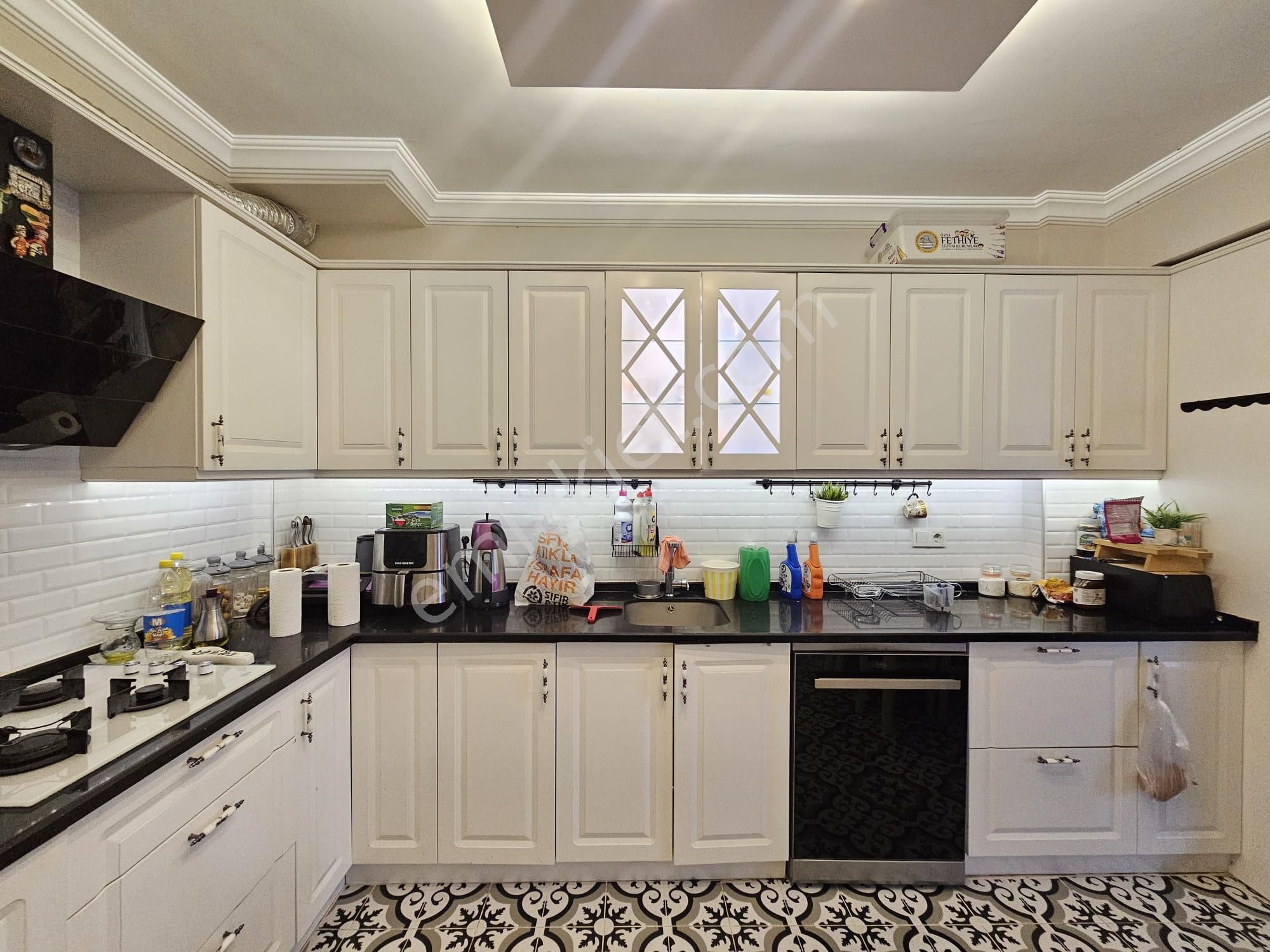 Goldhouse Dan Babataşı Mahallesinde Kiralık Eşyasız 4+1 Villa - Görsel 8