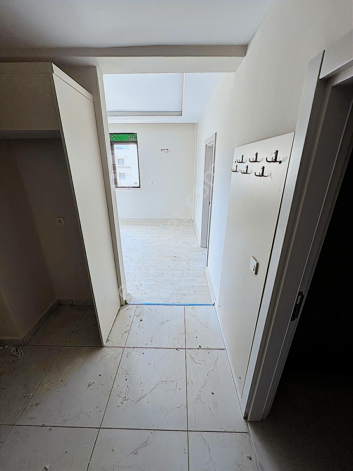 Gökhan Gökdemir'den Havuzlu Site İçinde 1+1 Kiralık Daireler - Görsel 11