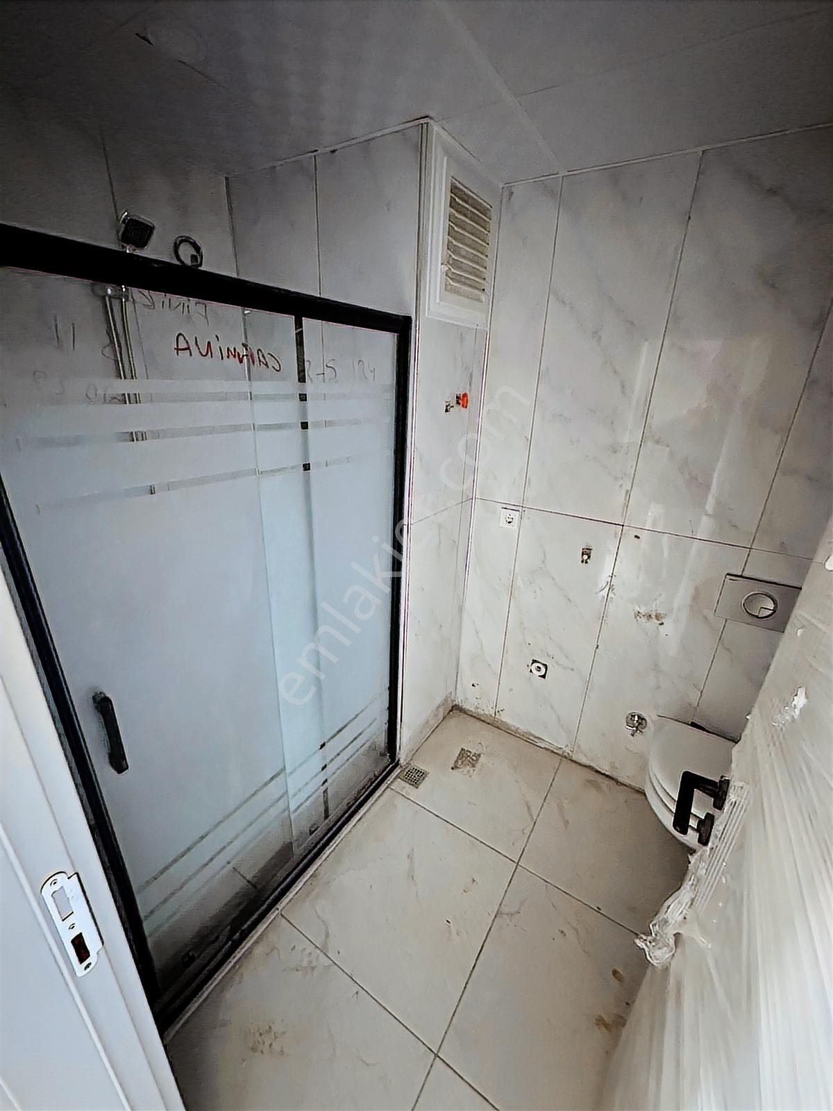 Gökhan Gökdemir'den Havuzlu Site İçinde 1+1 Kiralık Daireler - Görsel 2