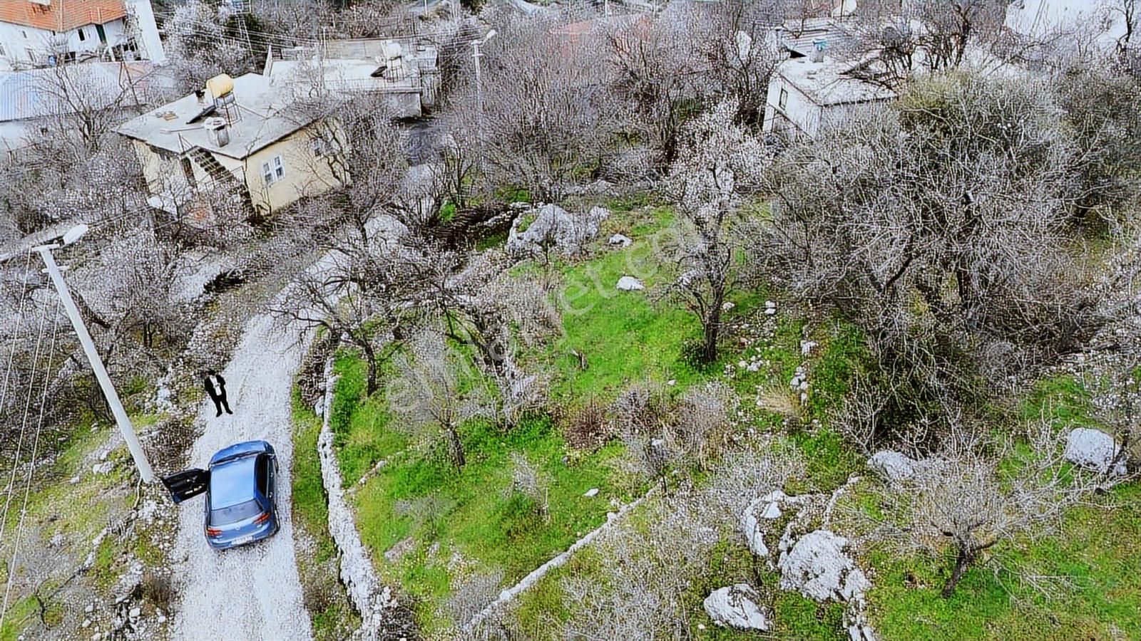 Alanya Orhanköy Mahallesinde 314m2 Yola Sıfır Satılık Tarla - Görsel 4