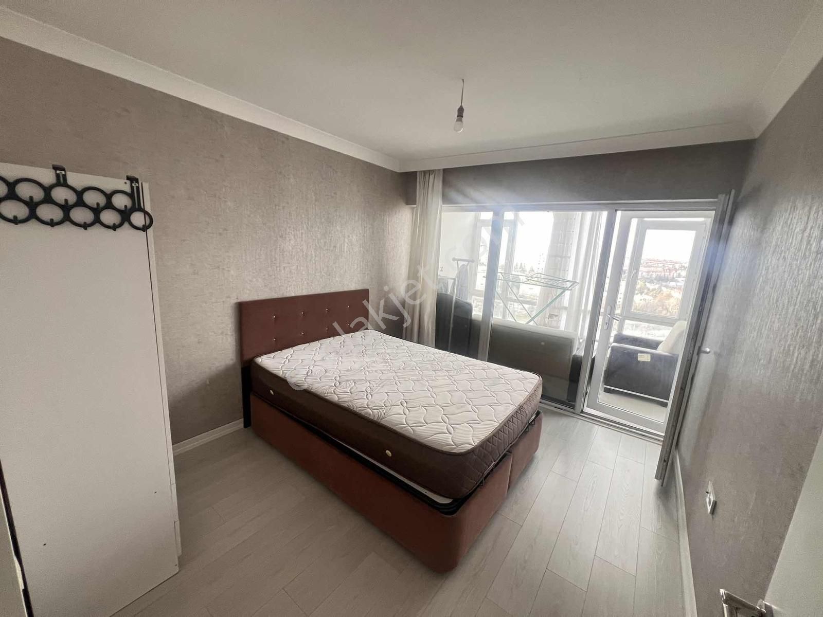 Sakalar Tower'da 14.kat Ön Cephe Eşyalı Kiralık Daire Turyap'tan - Görsel 32