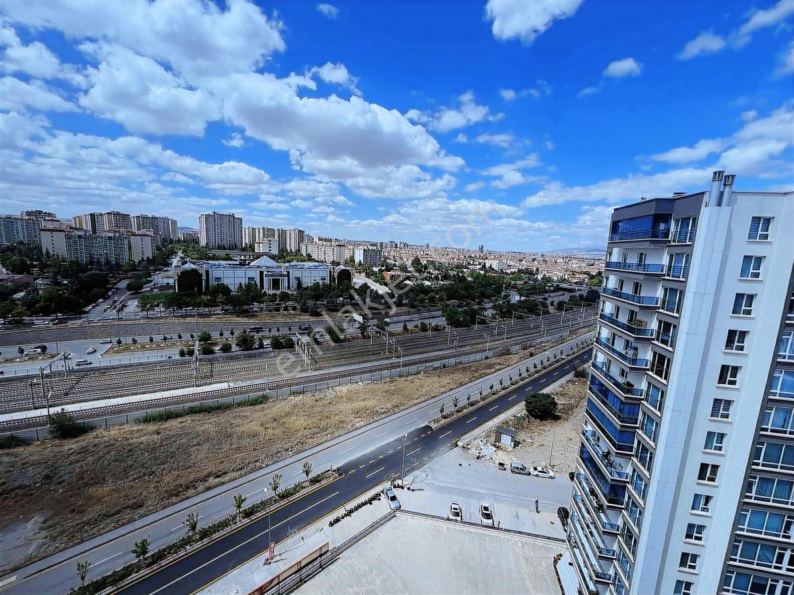 Sakalar Tower'da 14.kat Ön Cephe Eşyalı Kiralık Daire Turyap'tan - Görsel 18