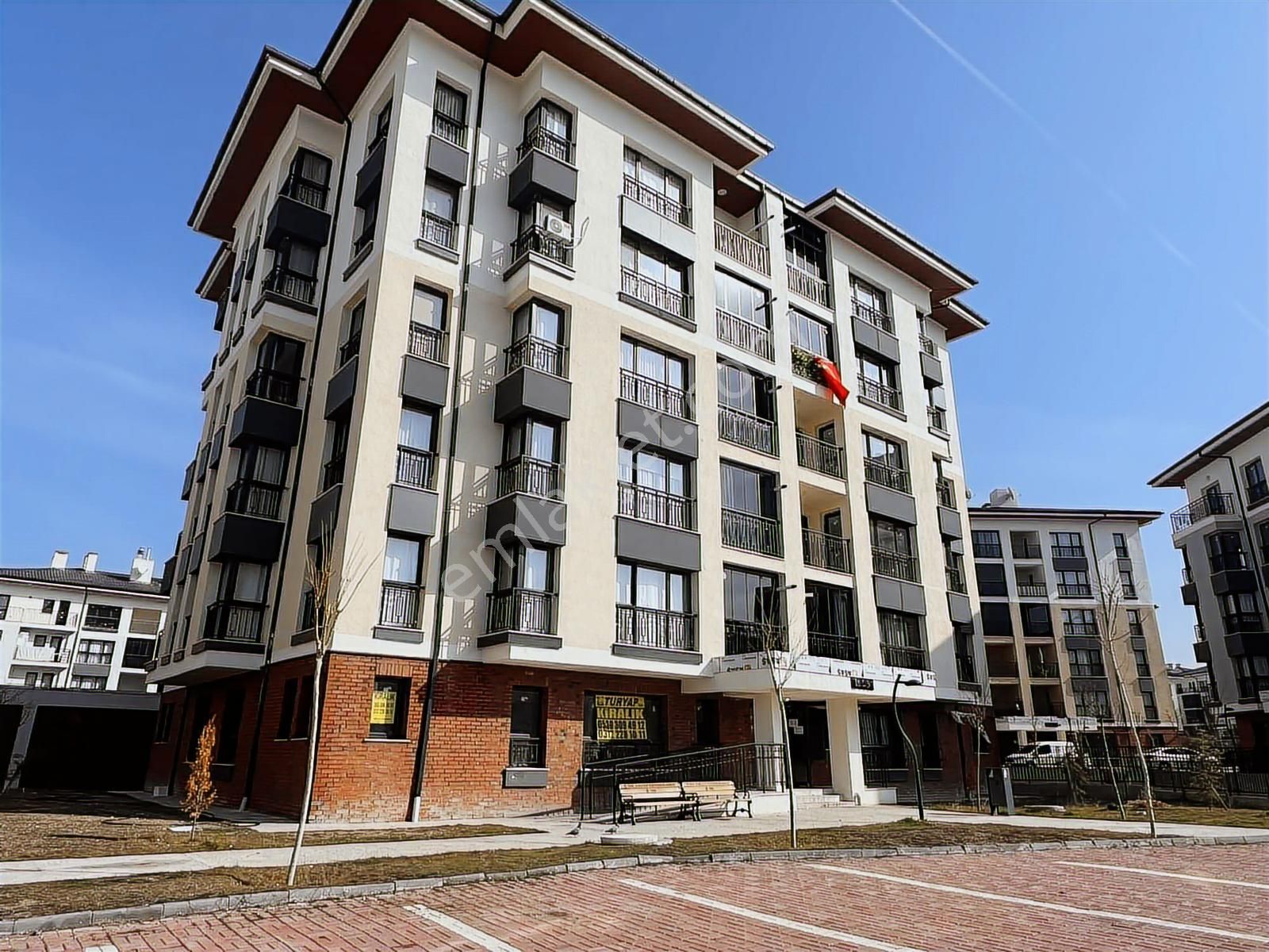 Saraycık Toki 4.bölgede Kiralık 2+1 Ön Cephe Daire Turyap'tan