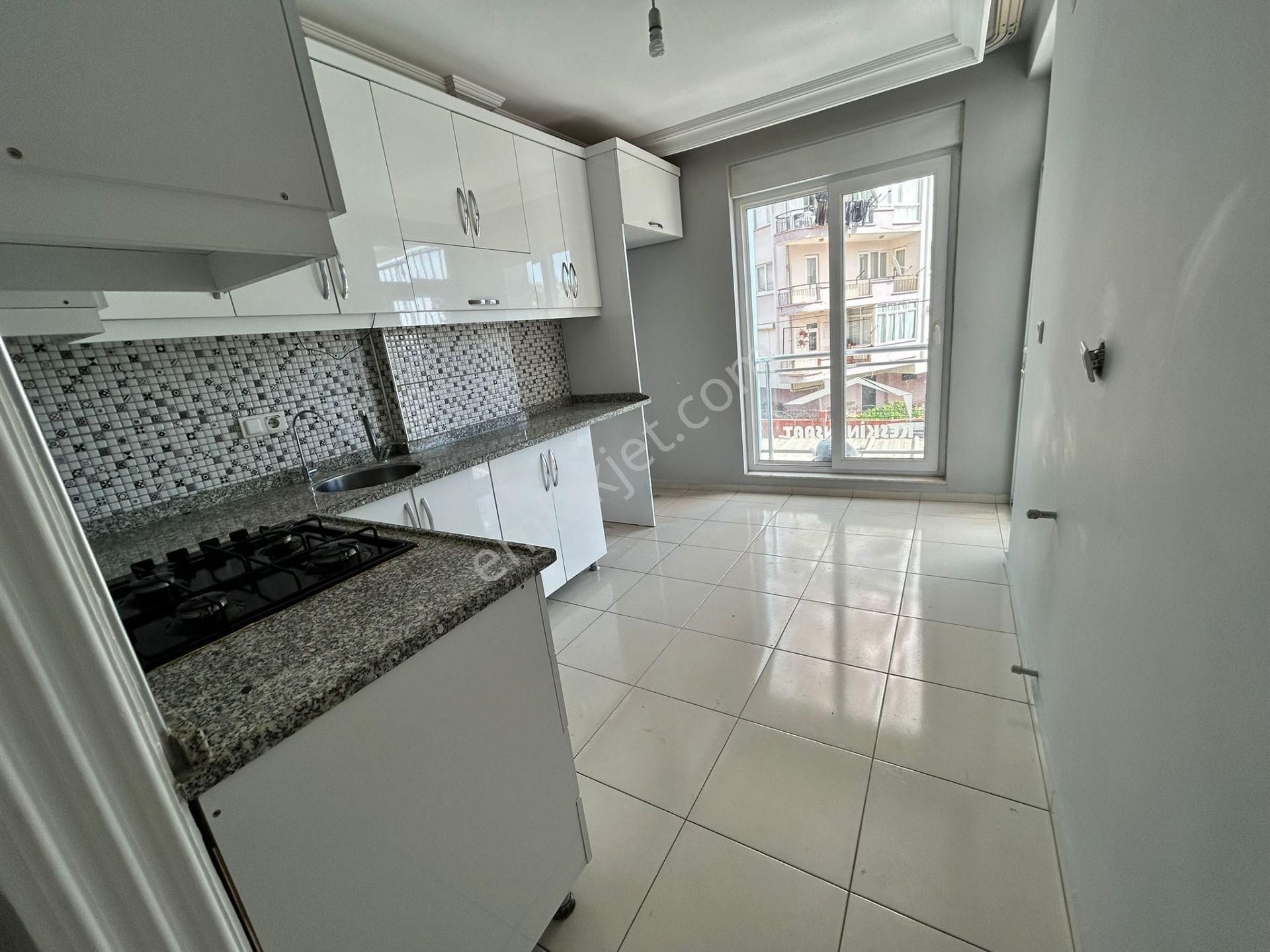 Merkezi Konumda Katta Ayrı Mutfak 2+1 - Görsel 3