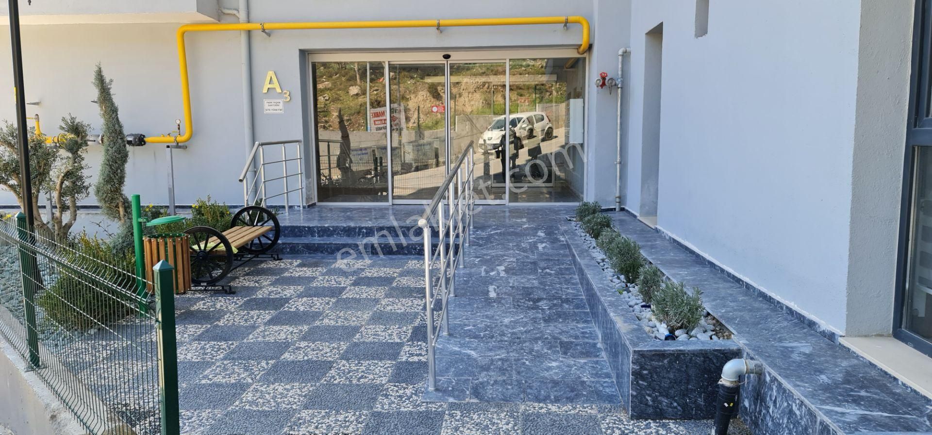 Park Yaşam Santorini Rezidans Aytuğ Türkeköle'den 1+1 - Görsel 4