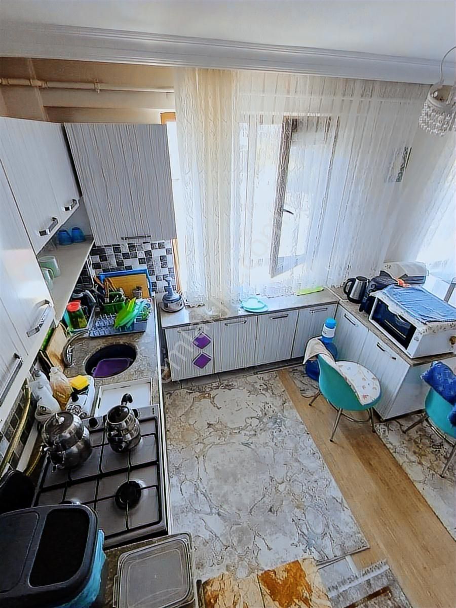Satılık 2+1 Bakımlı Geniş Daire Güney Cephe Cadde Üzeri - Görsel 17