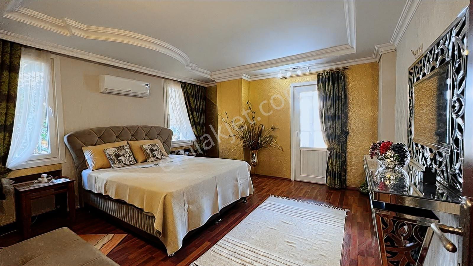 Fener Sahil Yolunda En Ön Sıra 3+1 Mükemmel Daire - Görsel 15