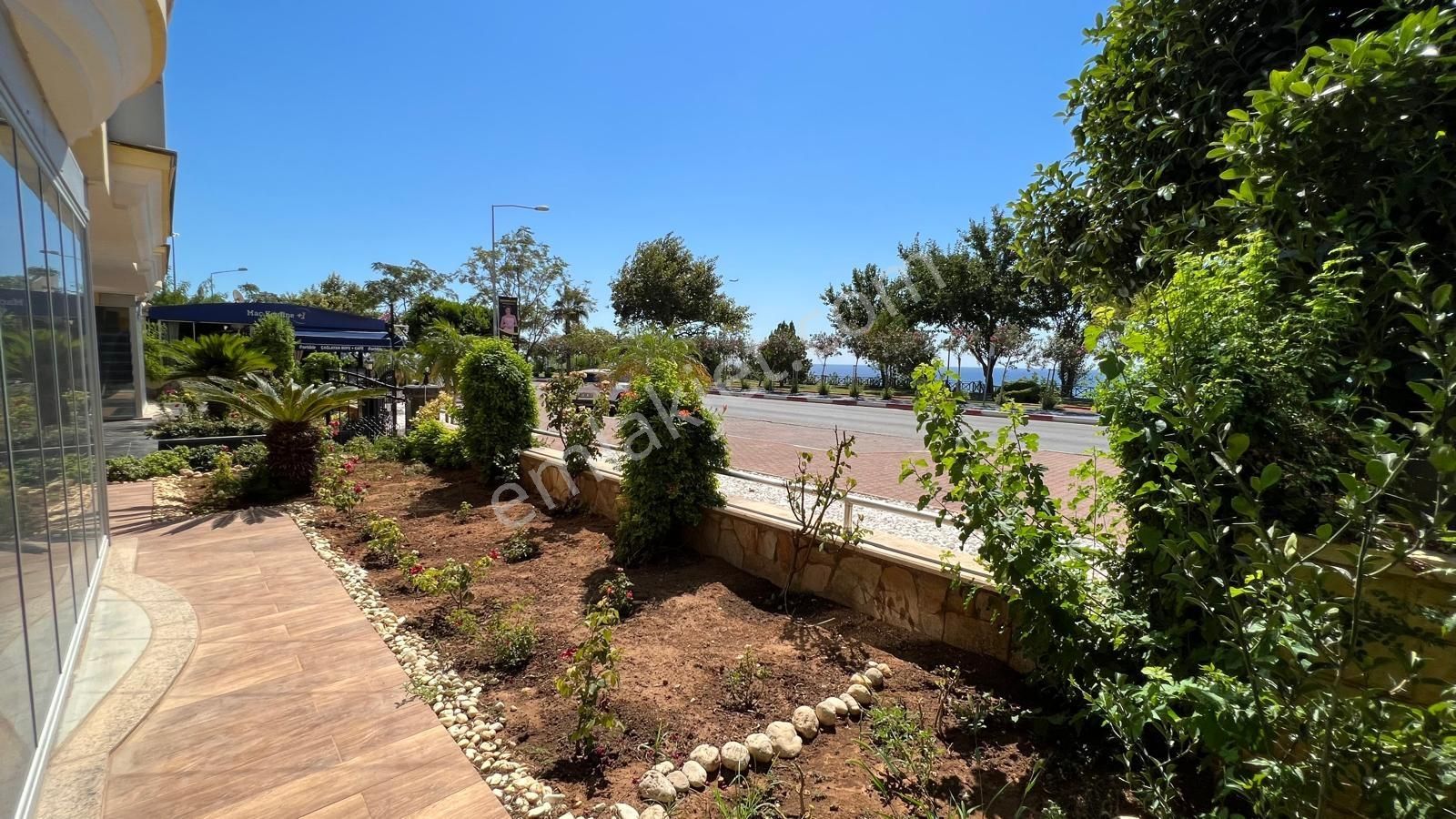 Fener Sahil Yolunda En Ön Sıra 3+1 Mükemmel Daire - Görsel 18