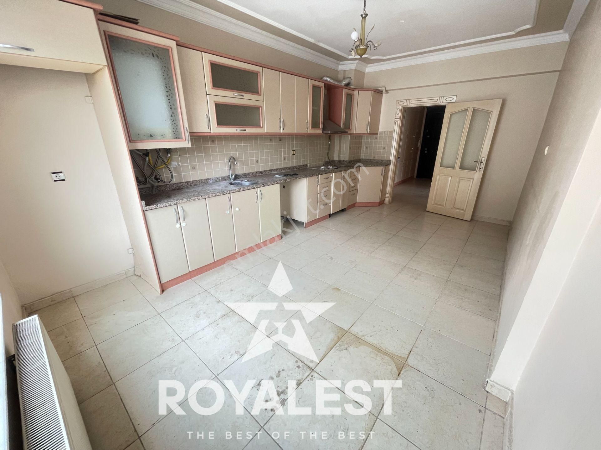 Royalest'ten Tramvaya Yakın Taşınmaya Hazır Acilll Çift Balkonlu