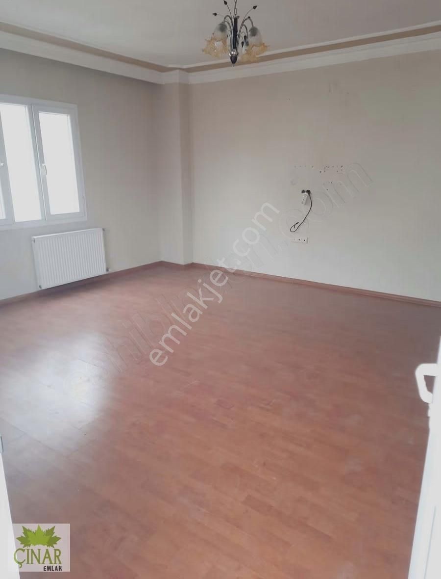 Çınar Emlak'tan Cumhuriyet Mahallesi Kiralık 3+1 Daire - Görsel 12
