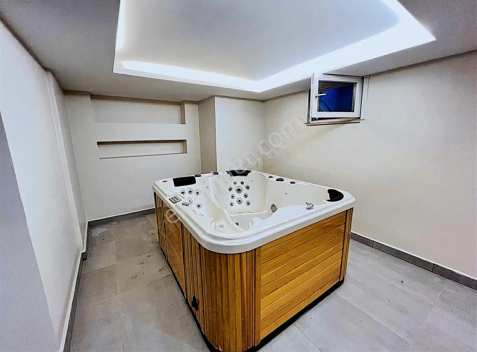 Zekeriyaköyde Güvenlikli Sitede Müstakil Havuzlu Kiralık Villa - Görsel 22