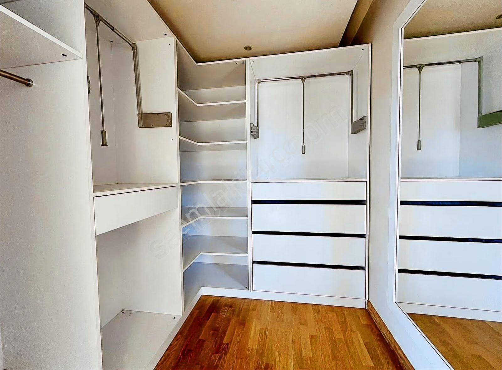 Zekeriyaköyde Güvenlikli Sitede Müstakil Havuzlu Kiralık Villa - Görsel 28