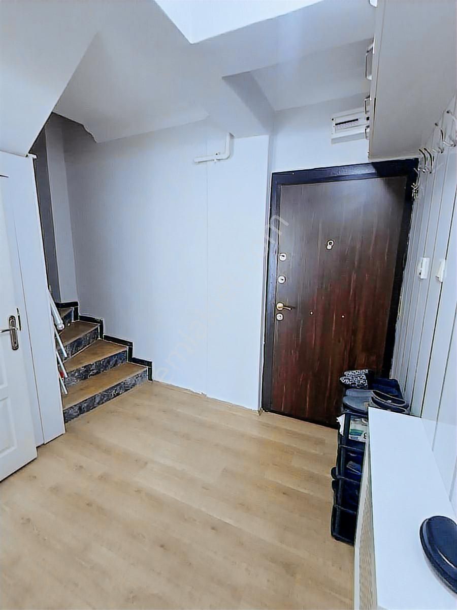 Satılık 2+1 Bakımlı Geniş Daire Güney Cephe Cadde Üzeri - Görsel 8