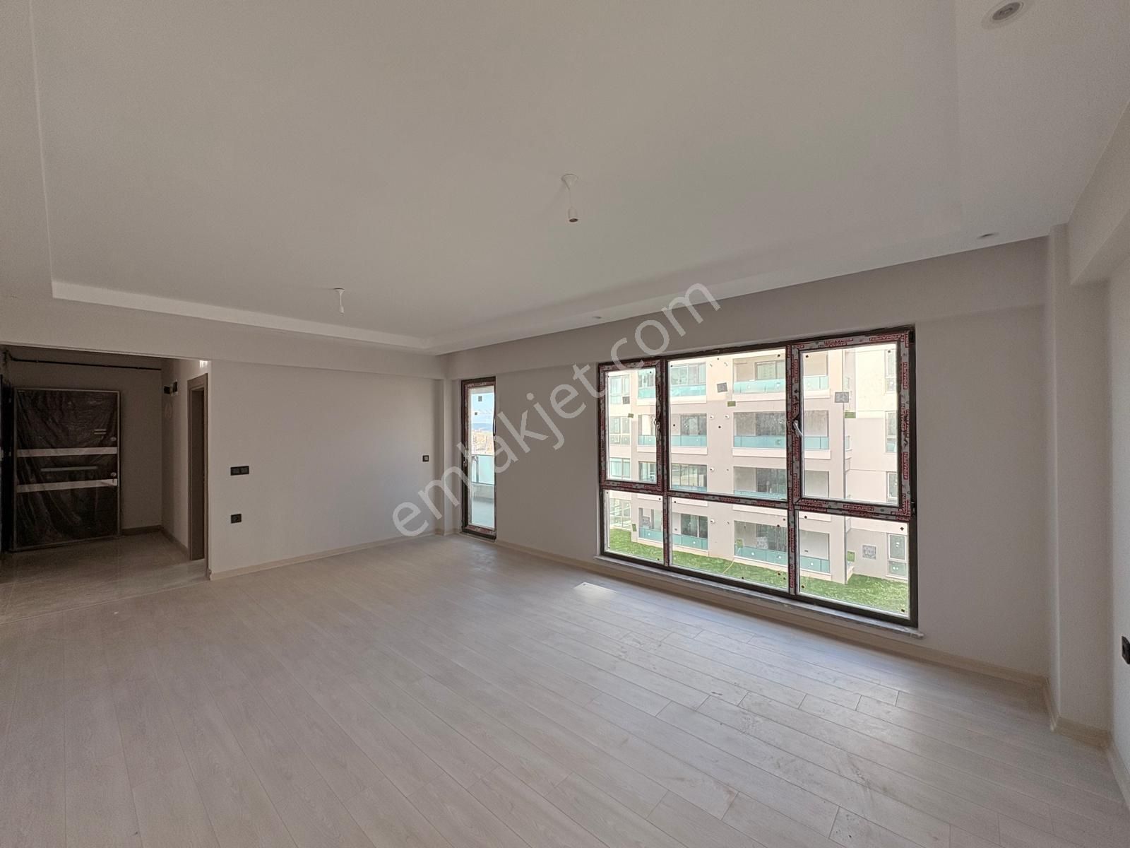 Remax Advantage'den Karnur Acarkent Sitesinde Kiralık Daire - Görsel 3