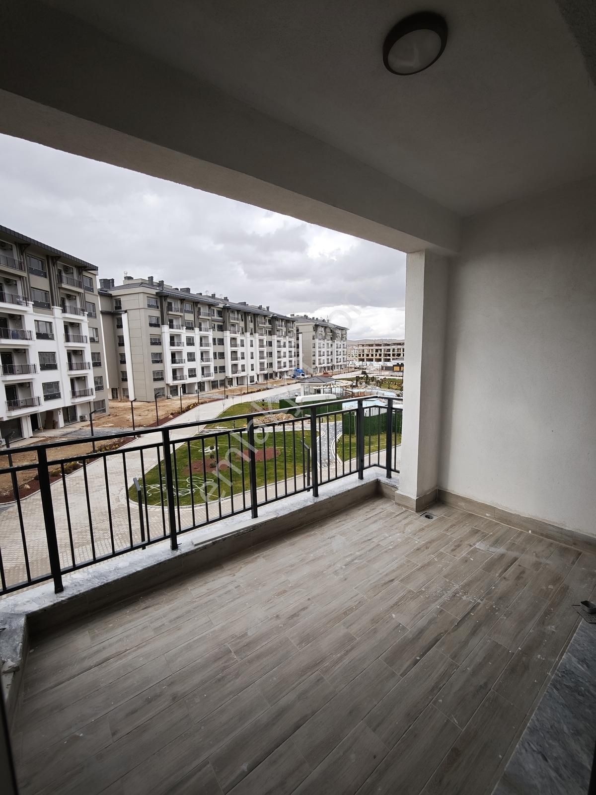 Anlaş'dan Tual Maybeyn De Satılık Arakat Daire - Görsel 5