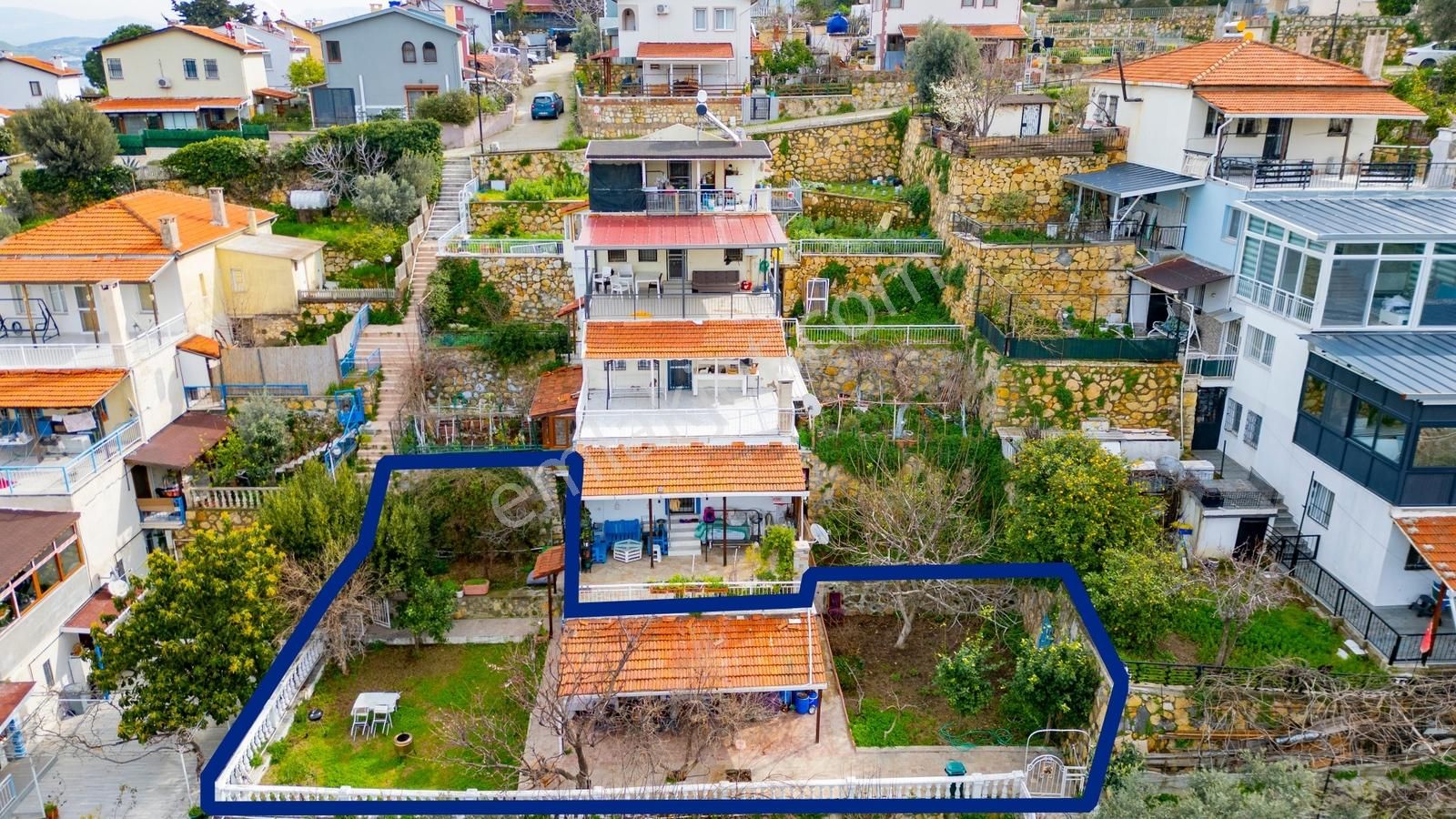 Yenifoça Cumhuriyet Mah. Satılık Deniz Manzaralı 2+1 Daire - Görsel 4