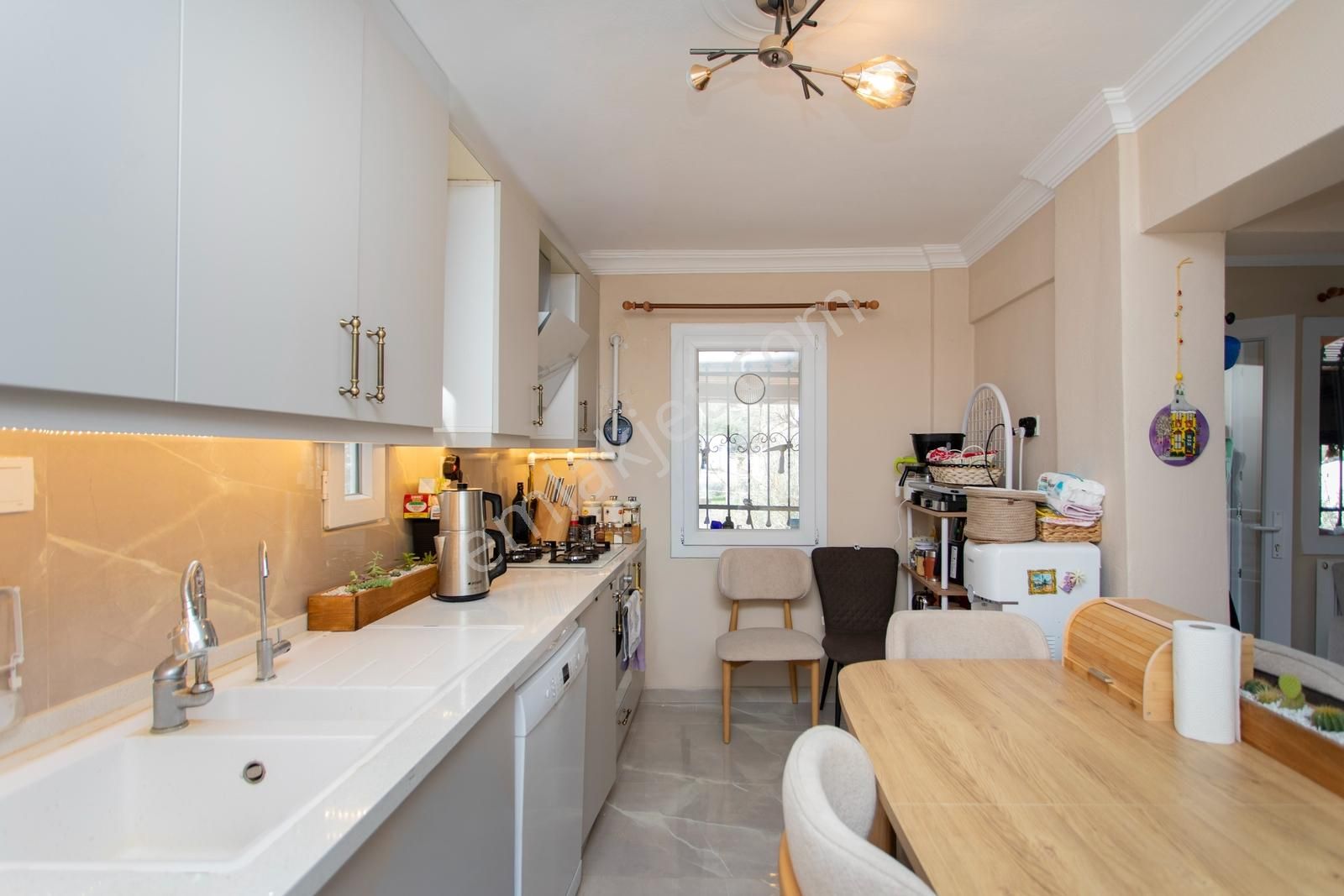 Yenifoça Cumhuriyet Mah. Satılık Deniz Manzaralı 2+1 Daire - Görsel 30