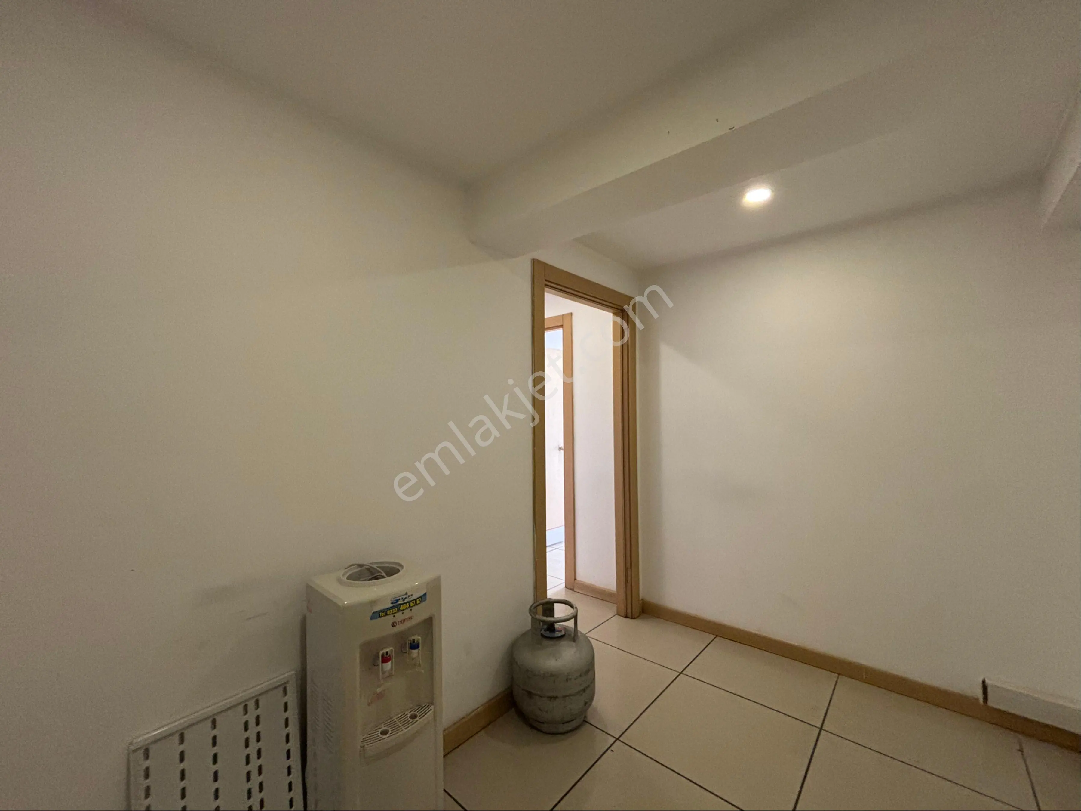 Alsancak Kıbrıs Şehitleri Tam Kat 225m2 4.kat Kiralık İş Yeri! - Görsel 18