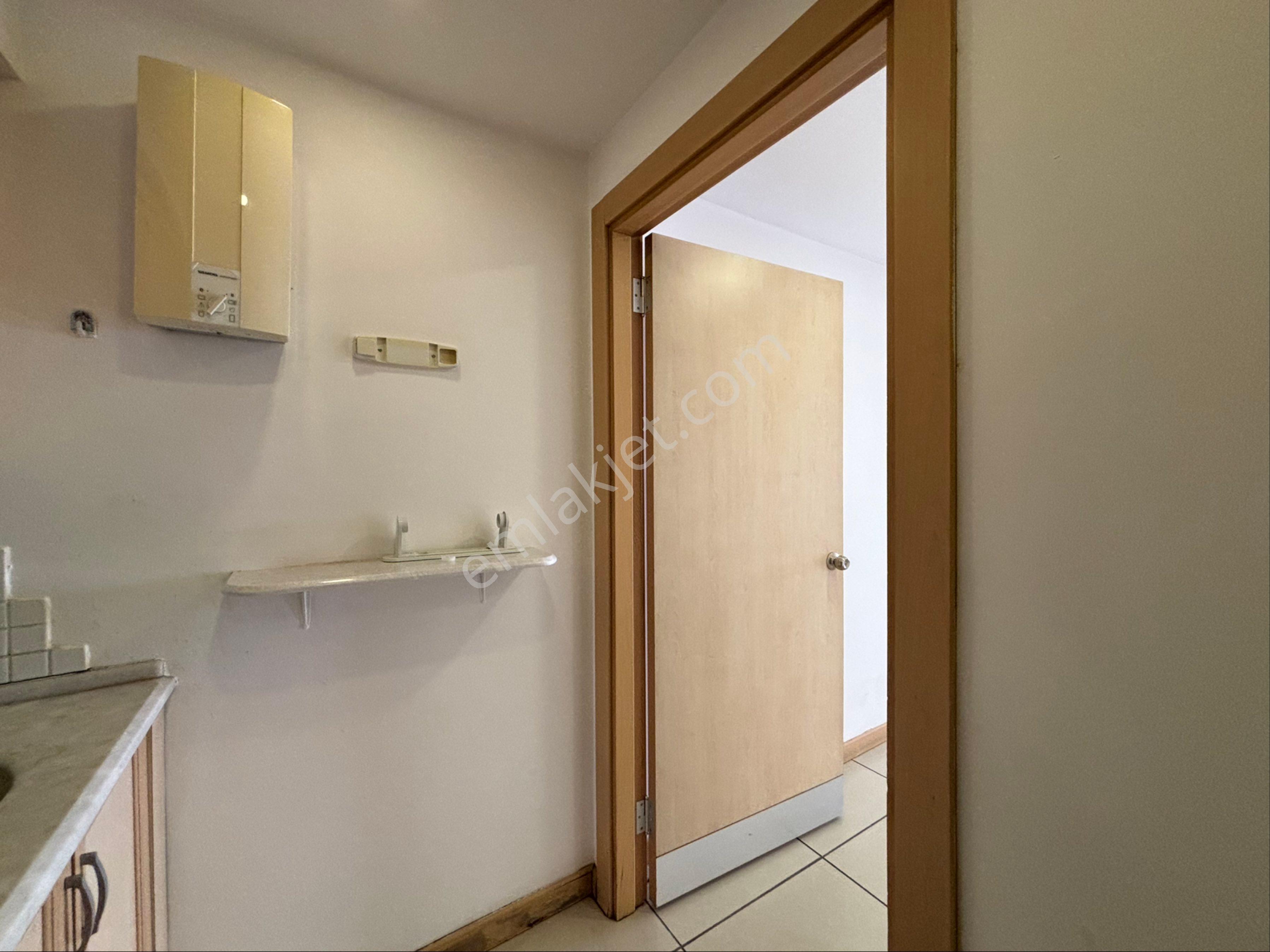 Alsancak Kıbrıs Şehitleri Tam Kat 225m2 4.kat Kiralık İş Yeri! - Görsel 17