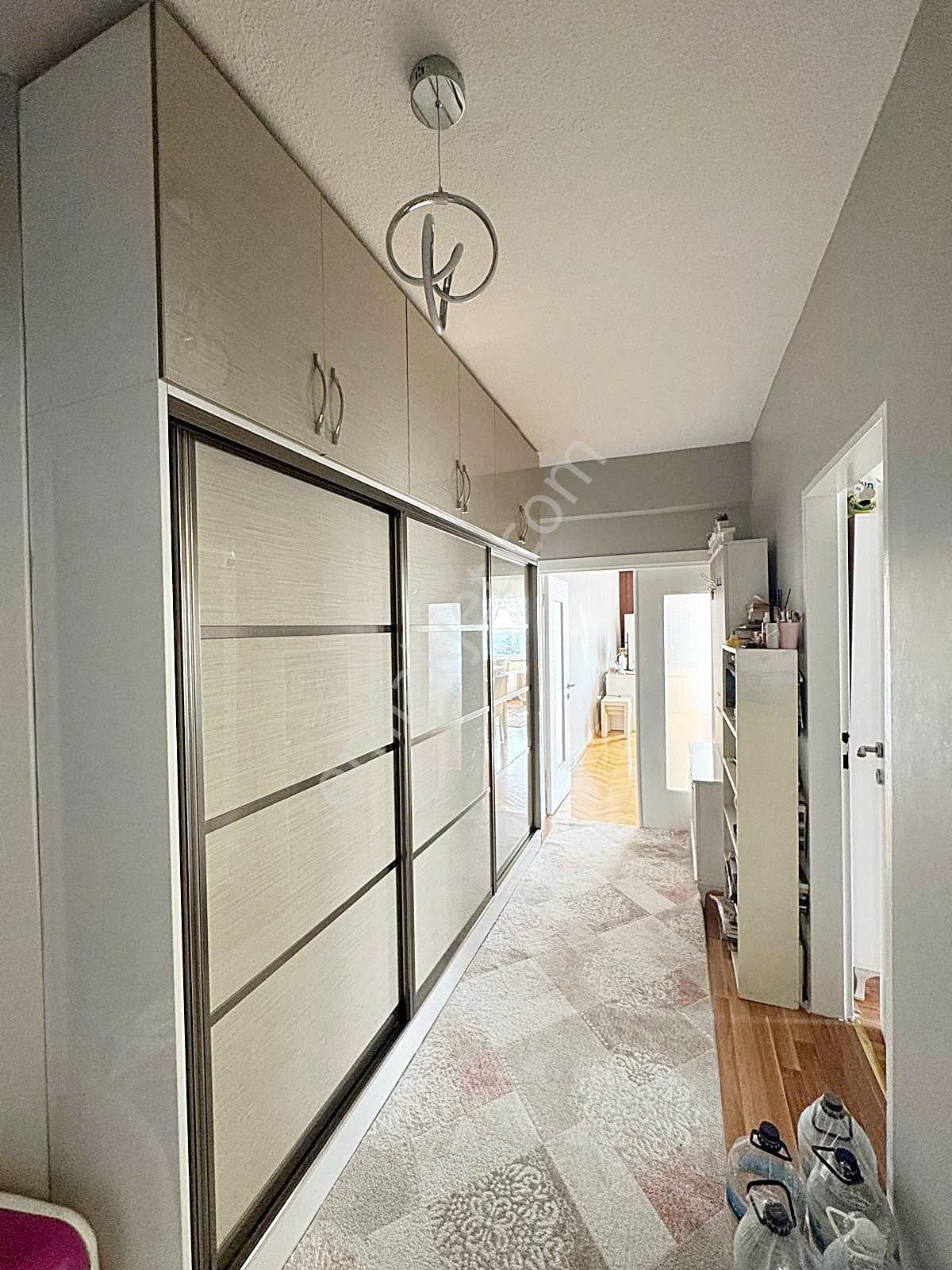 Sanatoryum Cad. Yakını Tepebaşı Mah. 3+1 Katta Manzaralı Acil !! - Görsel 11