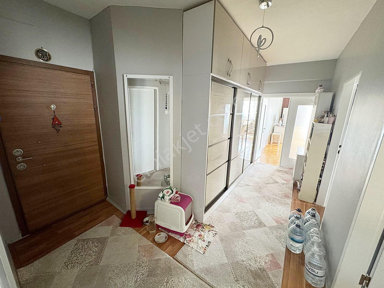 Sanatoryum Cad. Yakını Tepebaşı Mah. 3+1 Katta Manzaralı Acil !! - Görsel 9