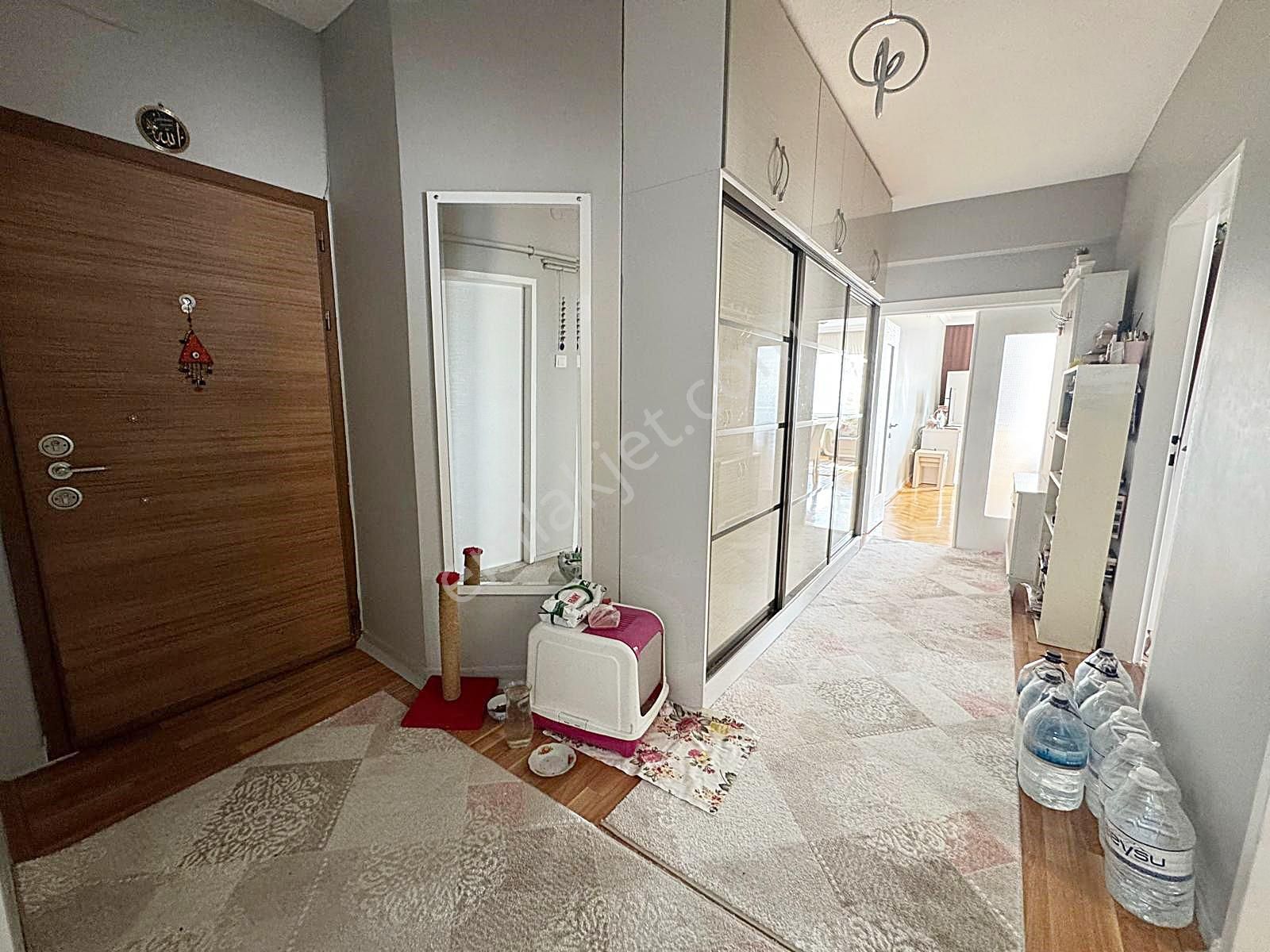 Sanatoryum Cad. Yakını Tepebaşı Mah. 3+1 Katta Manzaralı Acil !! - Görsel 12