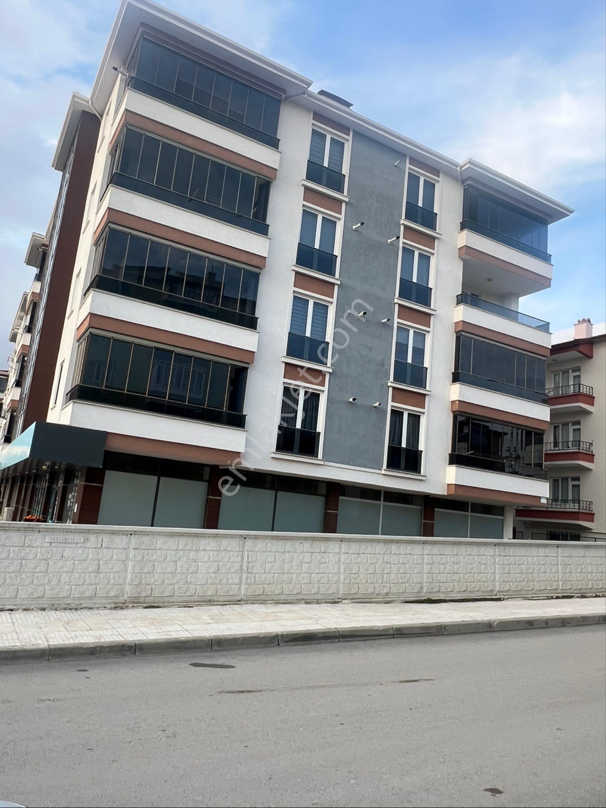 Arkadaş Emlaktan Hacı Bektaş Civarında Bakımlı 3+1 Satılık Daire - Görsel 3