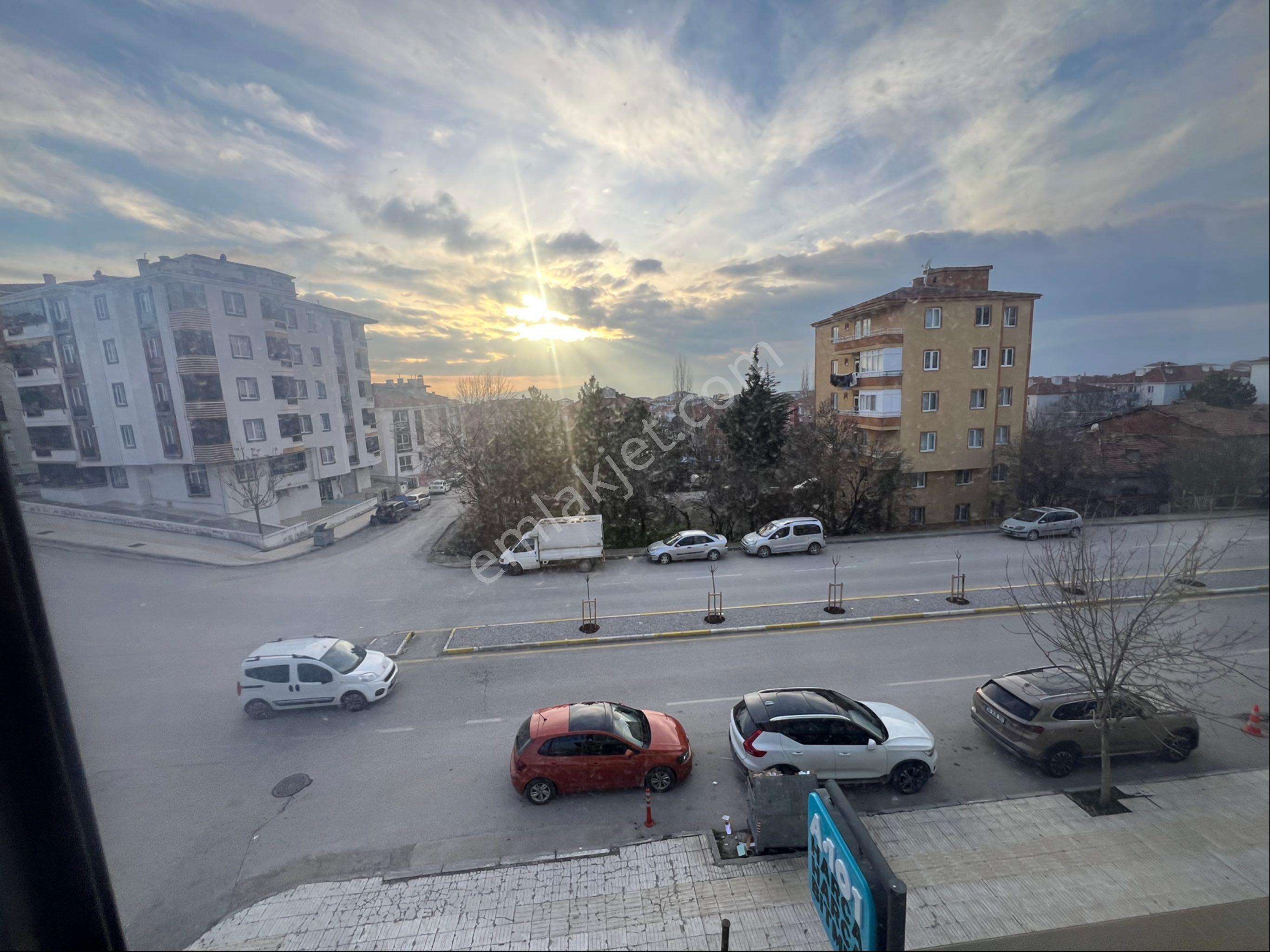 Arkadaş Emlaktan Hacı Bektaş Civarında Bakımlı 3+1 Satılık Daire - Görsel 11