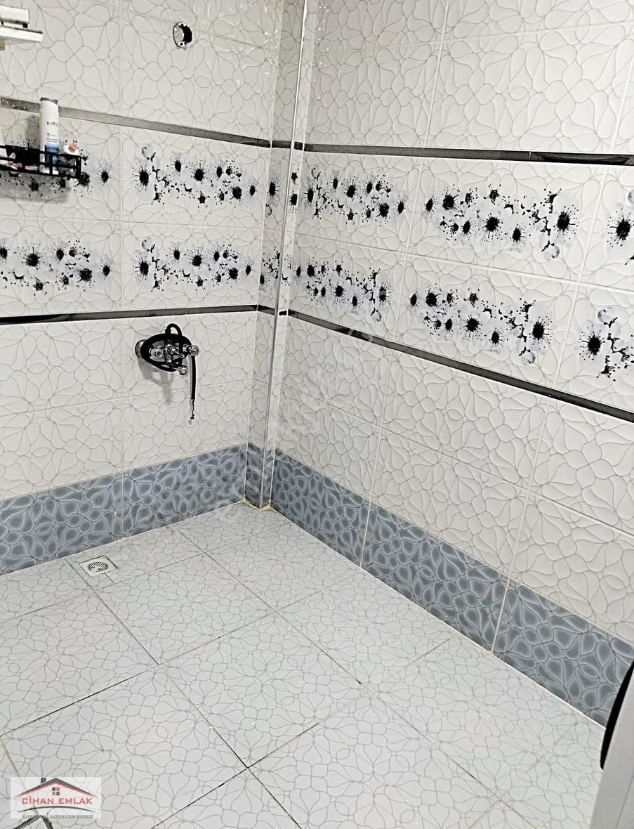 Özevlerde Hastane Metr Yanı Başında Arakat Krediye Uygun İskanlı - Görsel 18