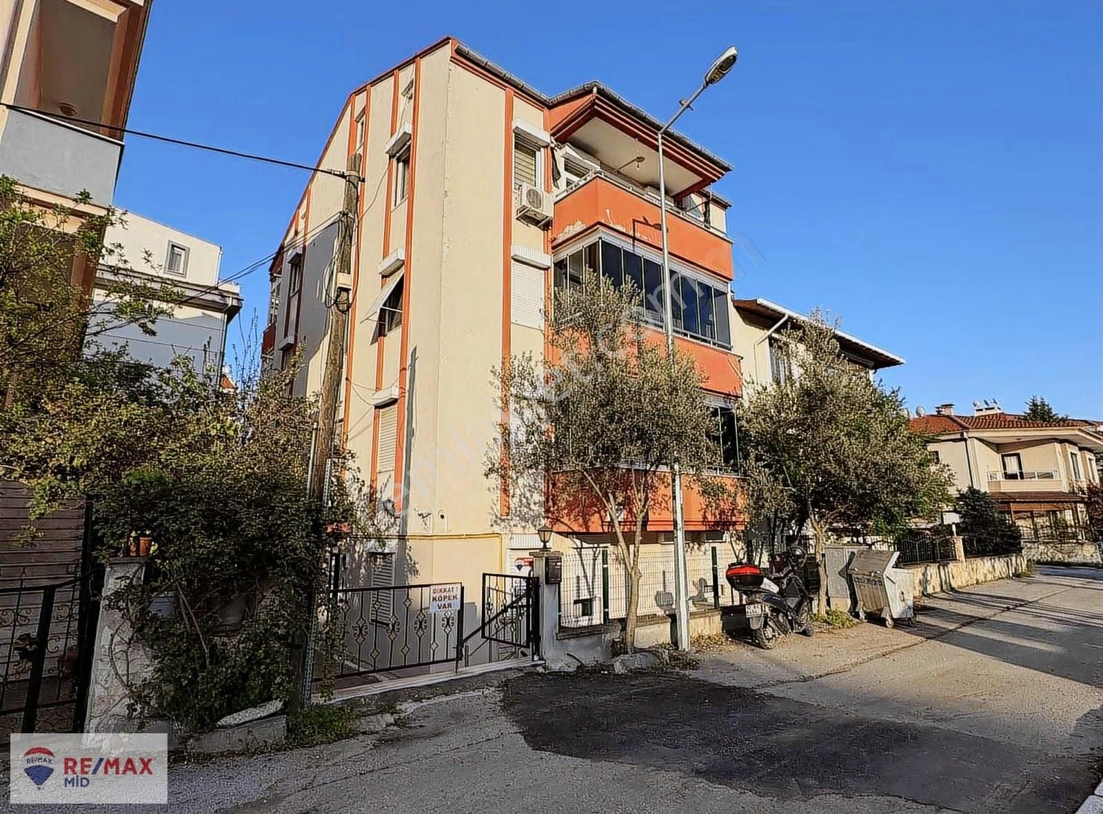 Bahçelievler'de Eşyalı Kiralık 3+1 Daire (125 M²) - Görsel 14