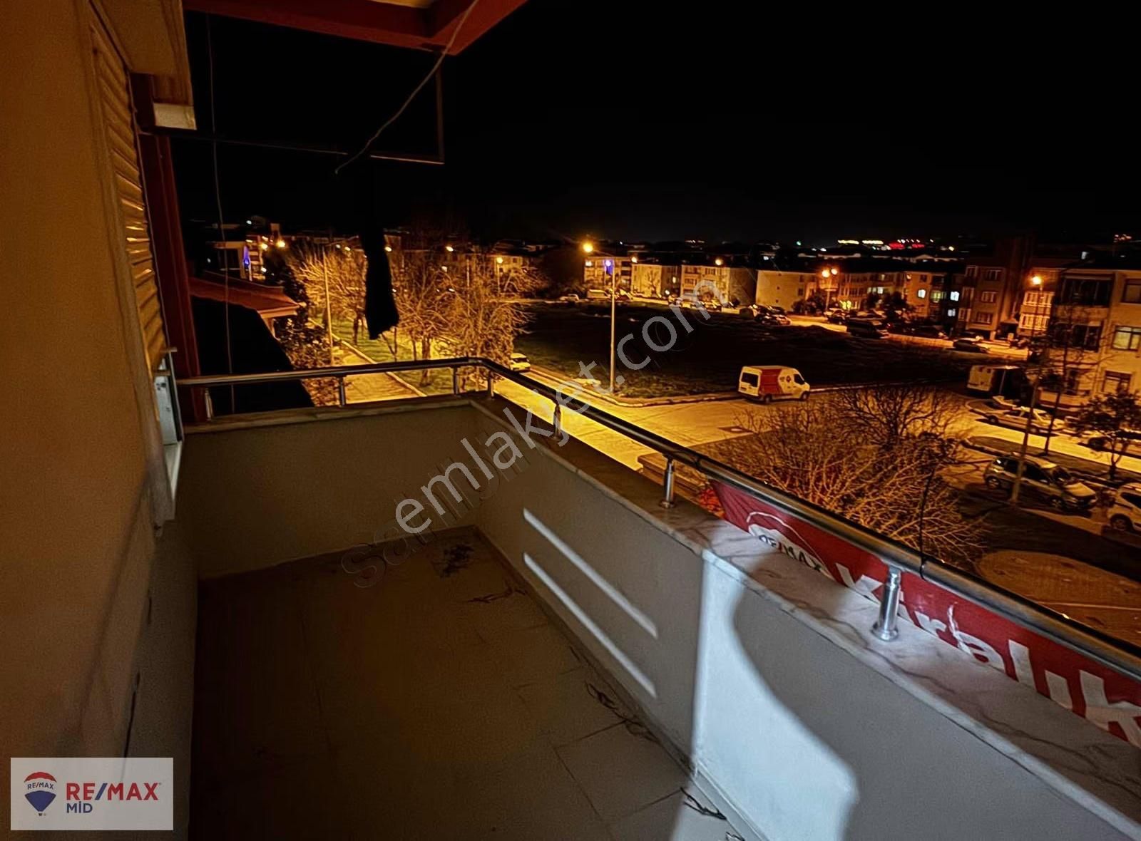 Bahçelievler'de Eşyalı Kiralık 3+1 Daire (125 M²) - Görsel 2