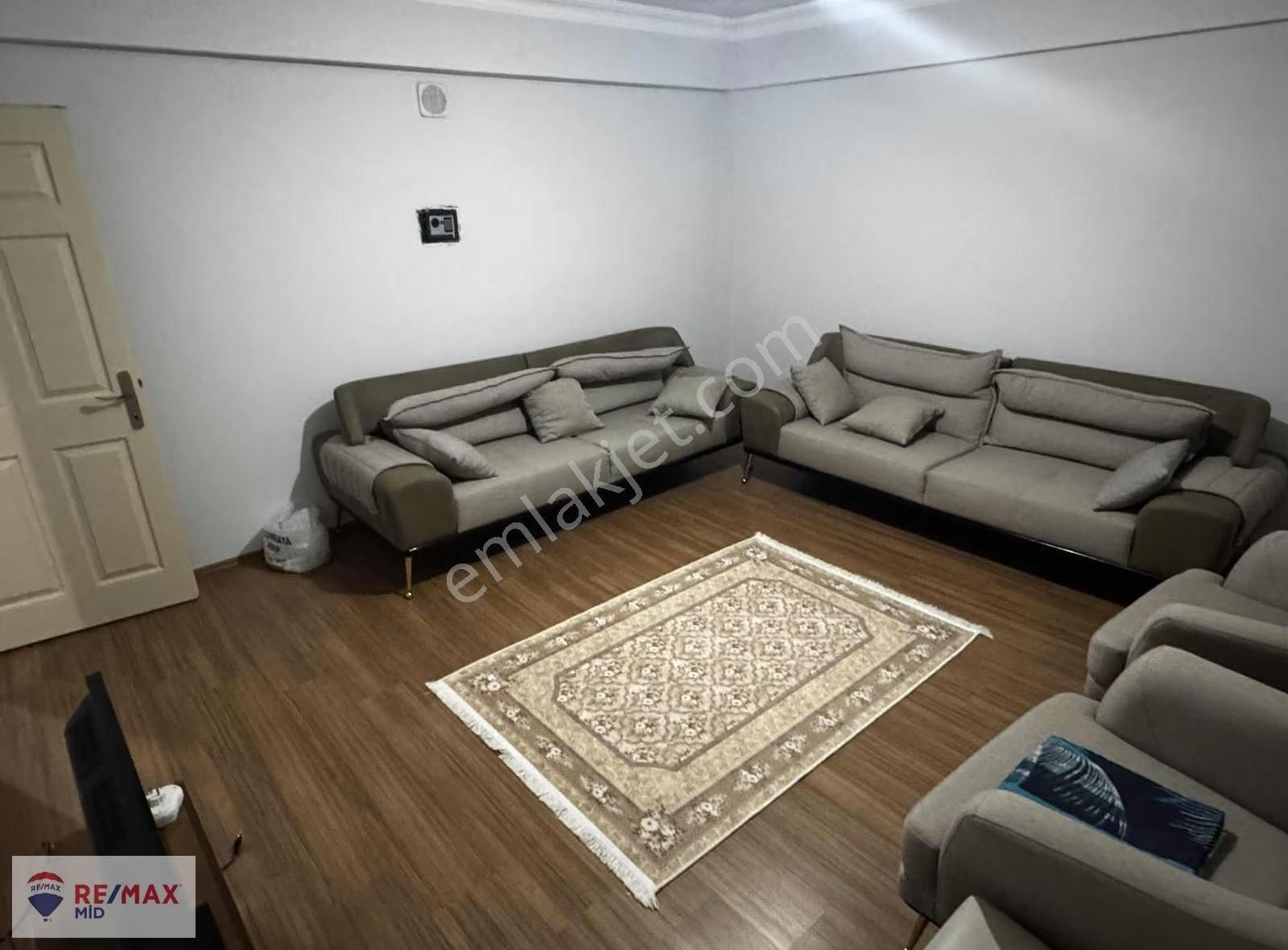 Bahçelievler'de Eşyalı Kiralık 3+1 Daire (125 M²) - Görsel 21